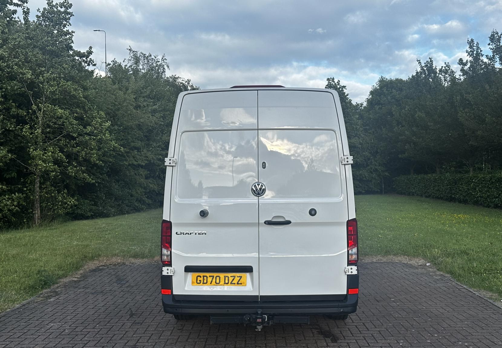 Volkswagen Crafter 2.0 TDI CR35 Trendline Panel Van 5dr Diesel Manual FWD MWB Euro 6 (s/s) (140 ps)
