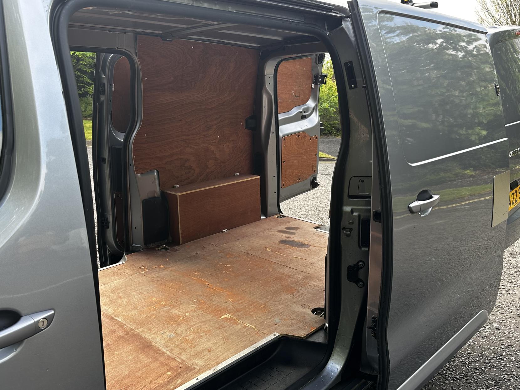 Vauxhall Vivaro 1.5 Turbo D 2700 Sportive Panel Van 6dr Diesel Manual L1 H1 Euro 6 (s/s) (120 ps)