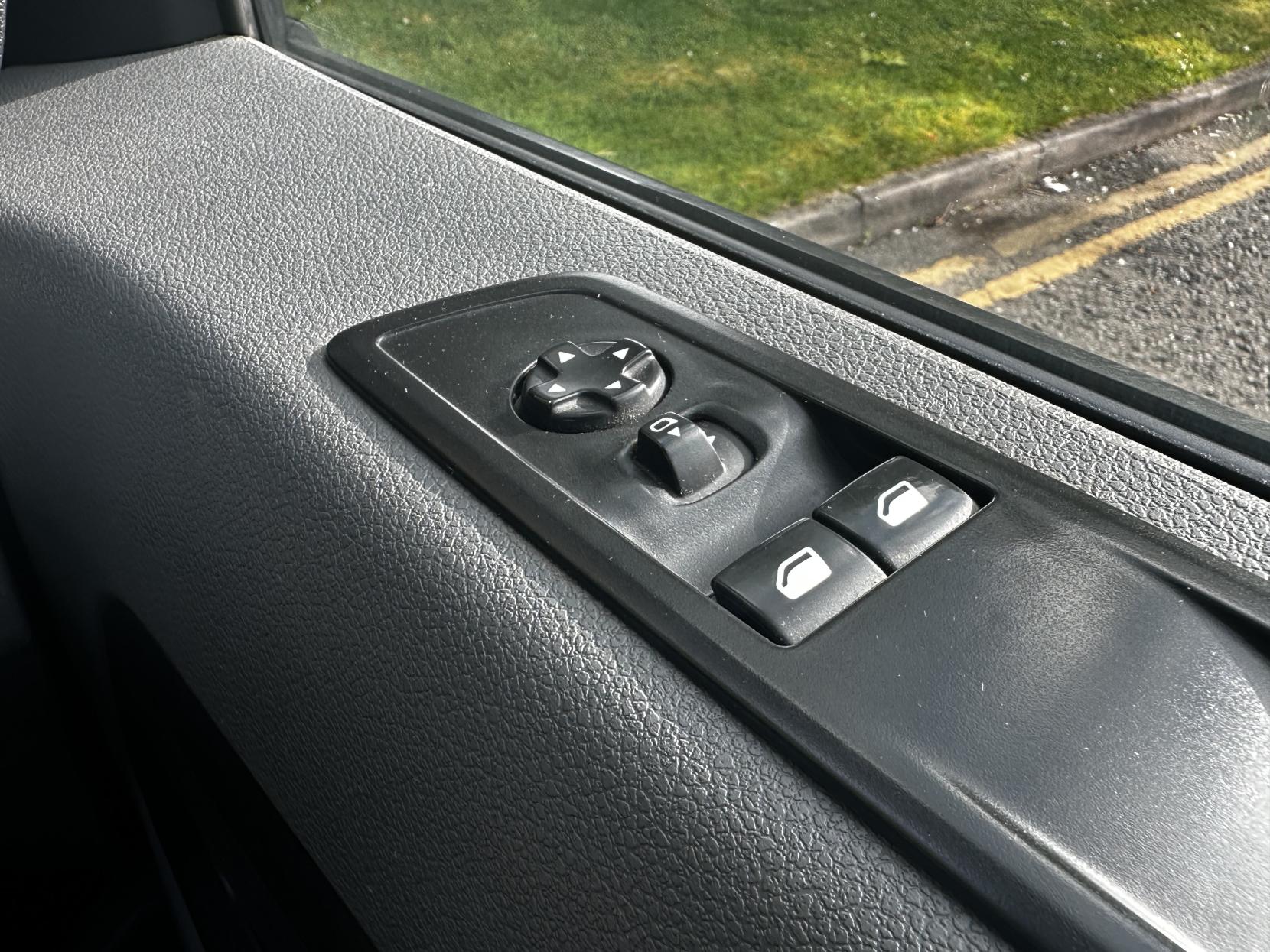 Vauxhall Vivaro 1.5 Turbo D 2700 Sportive Panel Van 6dr Diesel Manual L1 H1 Euro 6 (s/s) (120 ps)