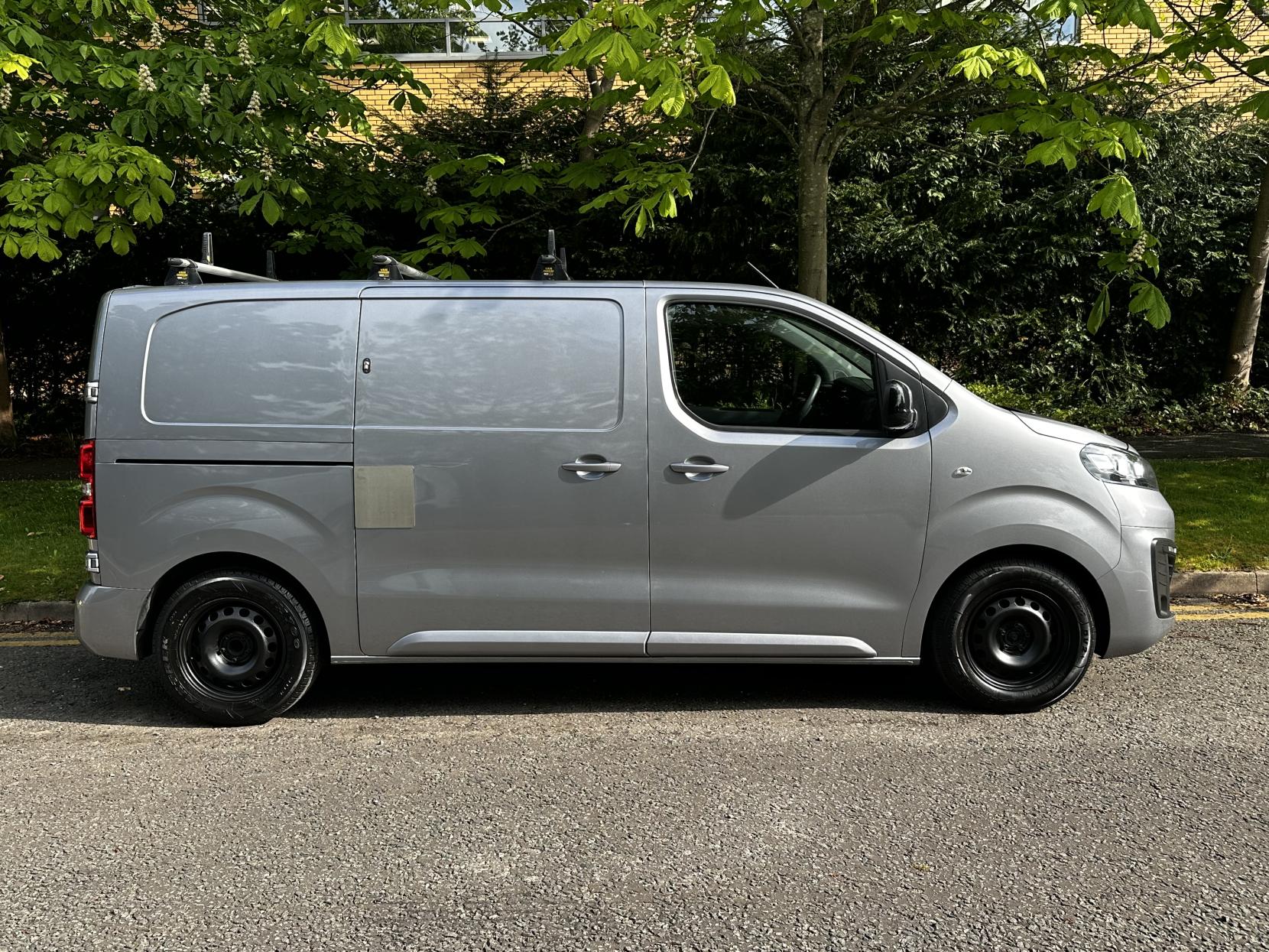 Vauxhall Vivaro 1.5 Turbo D 2700 Sportive Panel Van 6dr Diesel Manual L1 H1 Euro 6 (s/s) (120 ps)