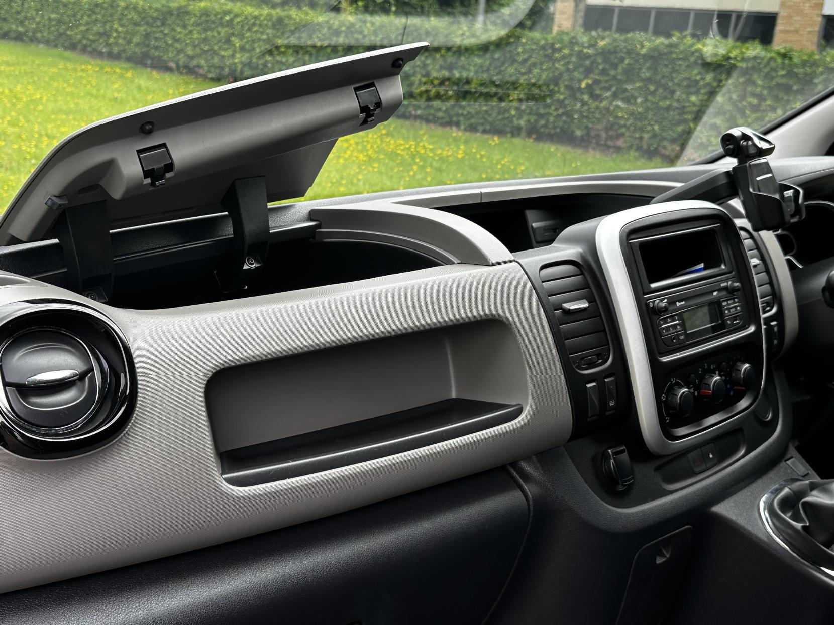 Renault Trafic 1.6 dCi ENERGY 27 Formula Edition Panel Van 5dr Diesel Manual SWB Standard Roof Euro 6 (s/s) (125 ps)