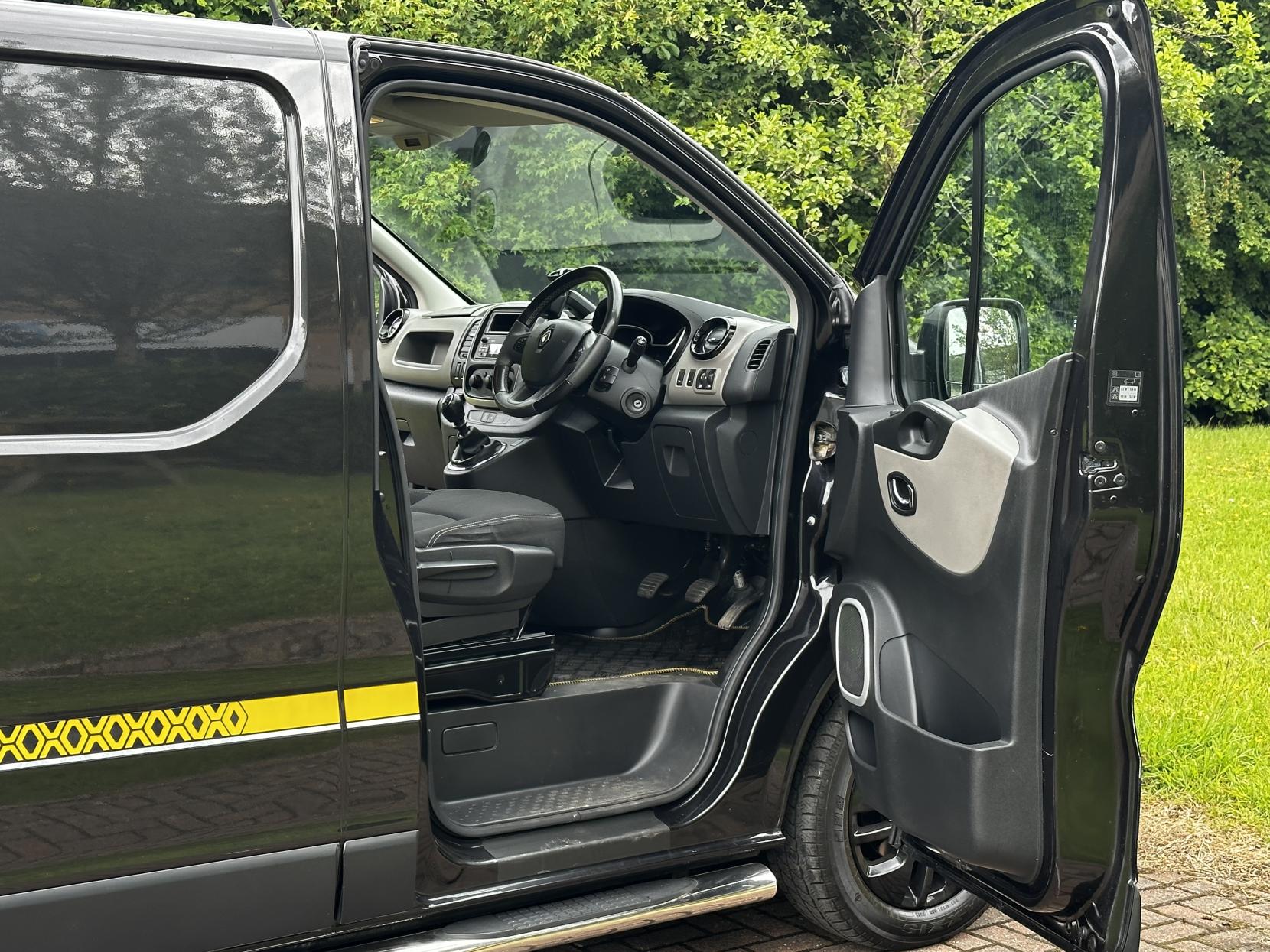 Renault Trafic 1.6 dCi ENERGY 27 Formula Edition Panel Van 5dr Diesel Manual SWB Standard Roof Euro 6 (s/s) (125 ps)