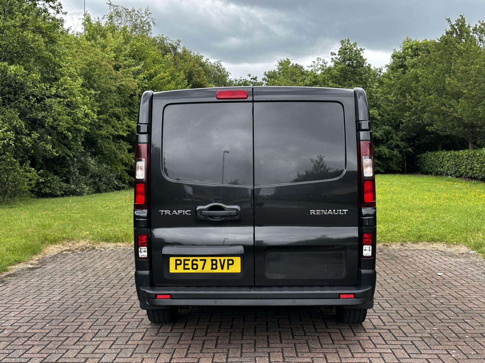 Renault Trafic 1.6 dCi ENERGY 27 Formula Edition Panel Van 5dr Diesel Manual SWB Standard Roof Euro 6 (s/s) (125 ps)