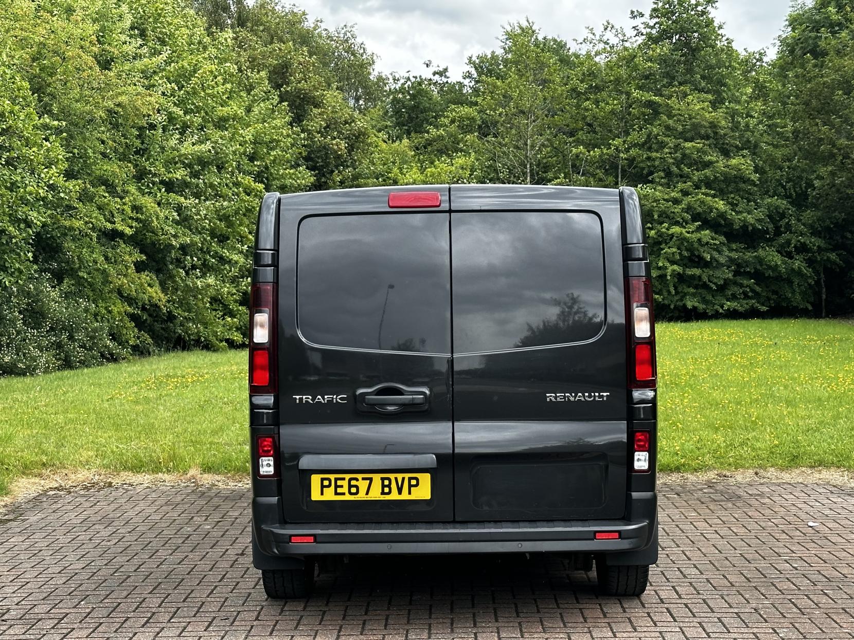 Renault Trafic 1.6 dCi ENERGY 27 Formula Edition Panel Van 5dr Diesel Manual SWB Standard Roof Euro 6 (s/s) (125 ps)