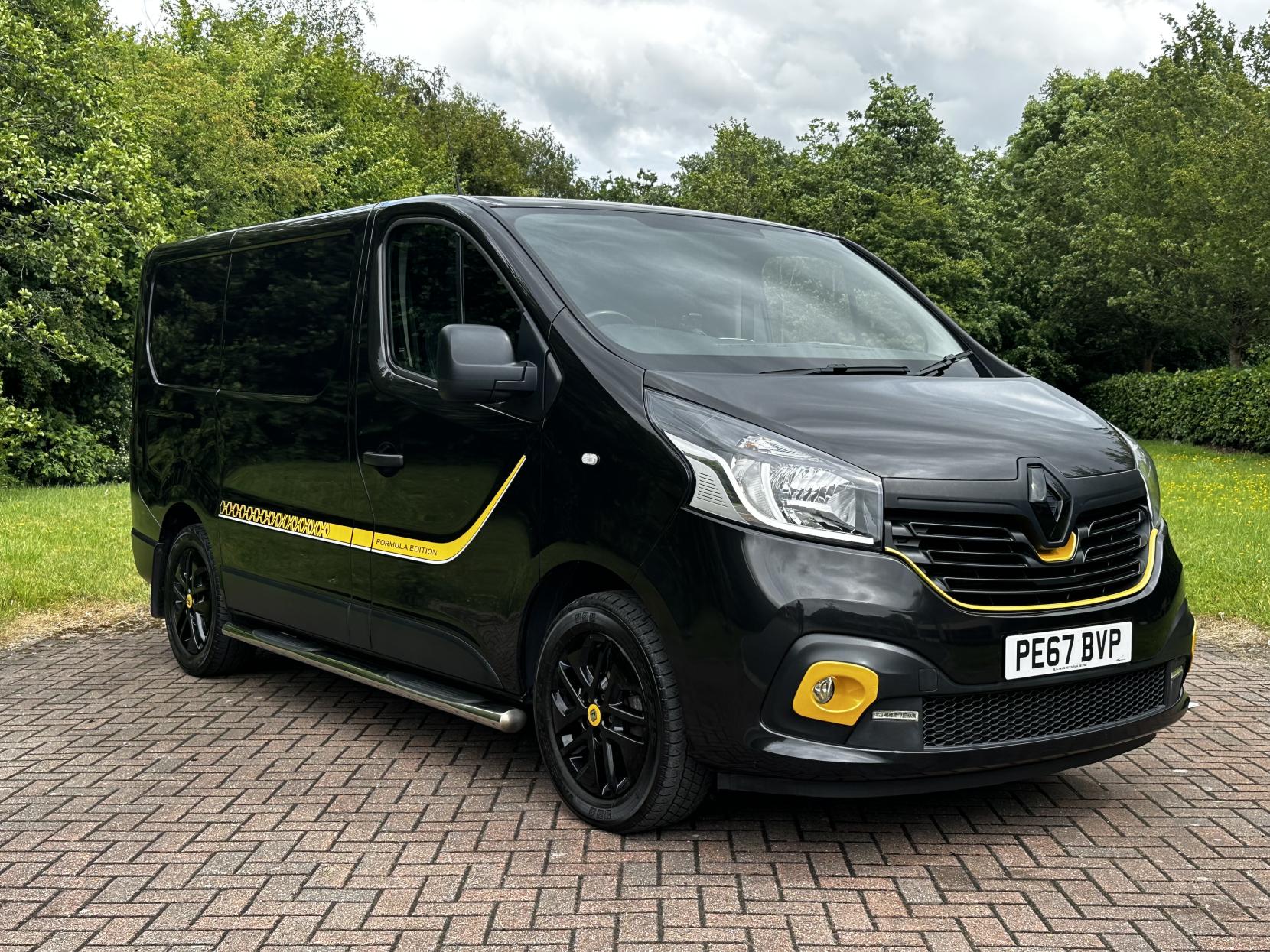 Renault Trafic 1.6 dCi ENERGY 27 Formula Edition Panel Van 5dr Diesel Manual SWB Standard Roof Euro 6 (s/s) (125 ps)