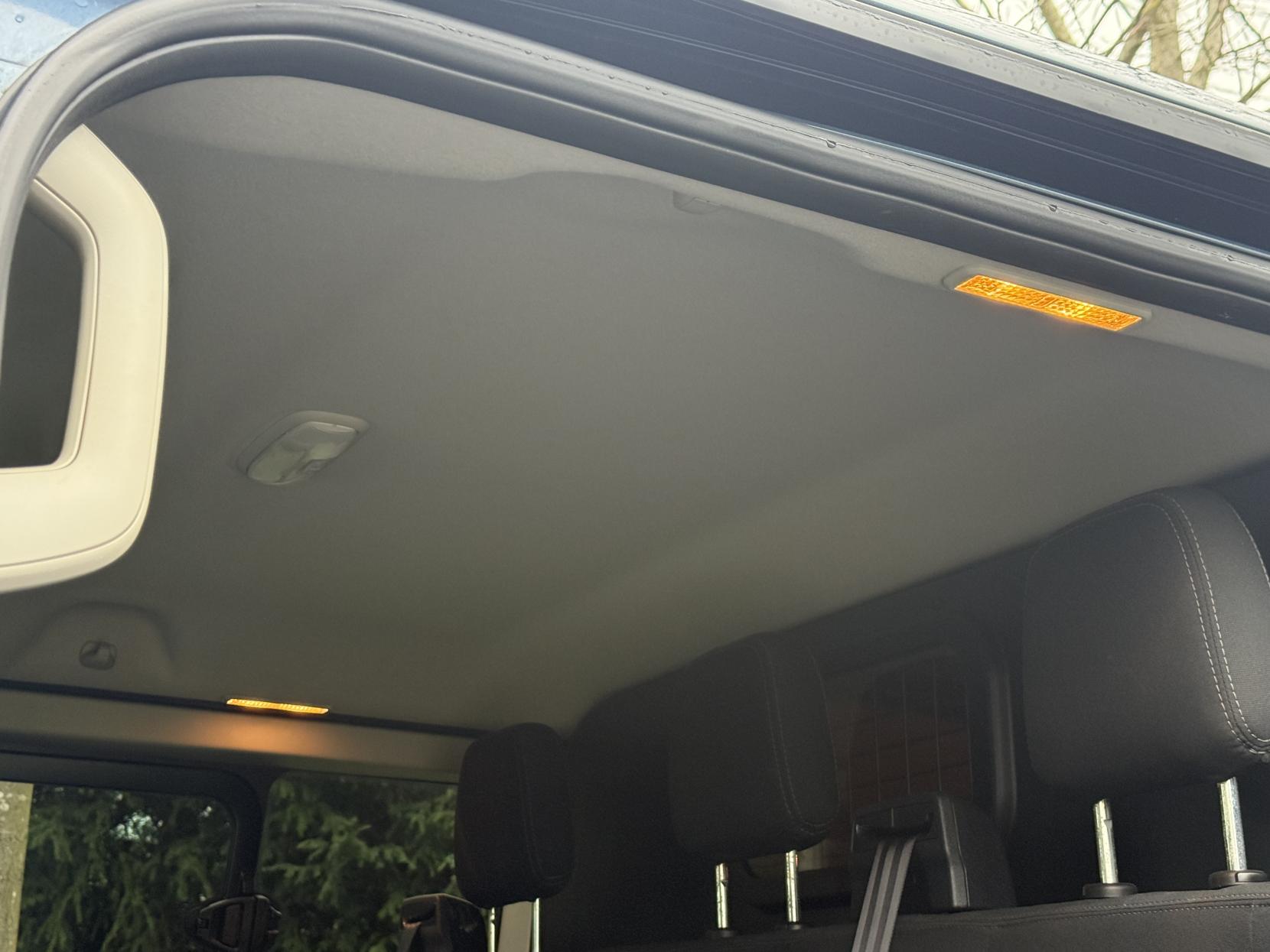 Ford Transit Custom 2.0 320 EcoBlue Limited Crew Van Double Cab 5dr Diesel Manual L2 H1 Euro 6 (6 Seat) (130 ps)