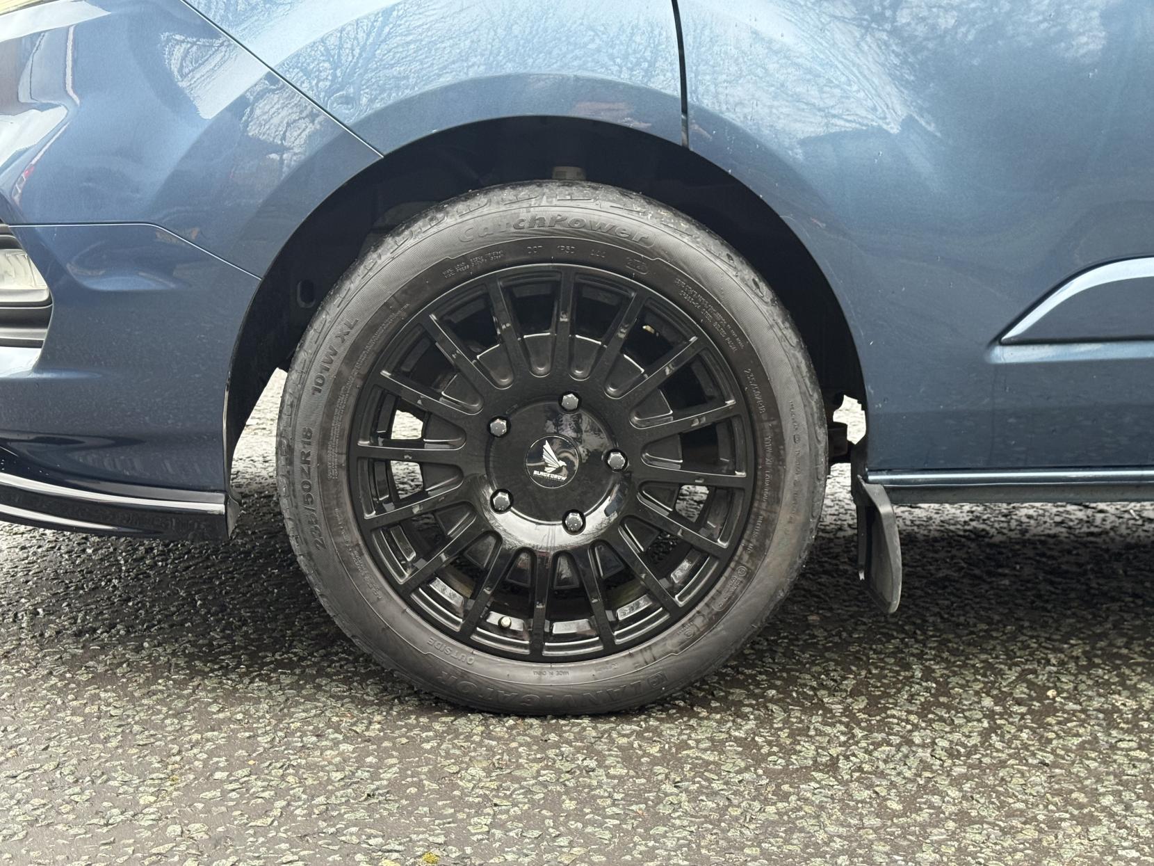 Ford Transit Custom 2.0 320 EcoBlue Limited Crew Van Double Cab 5dr Diesel Manual L2 H1 Euro 6 (6 Seat) (130 ps)