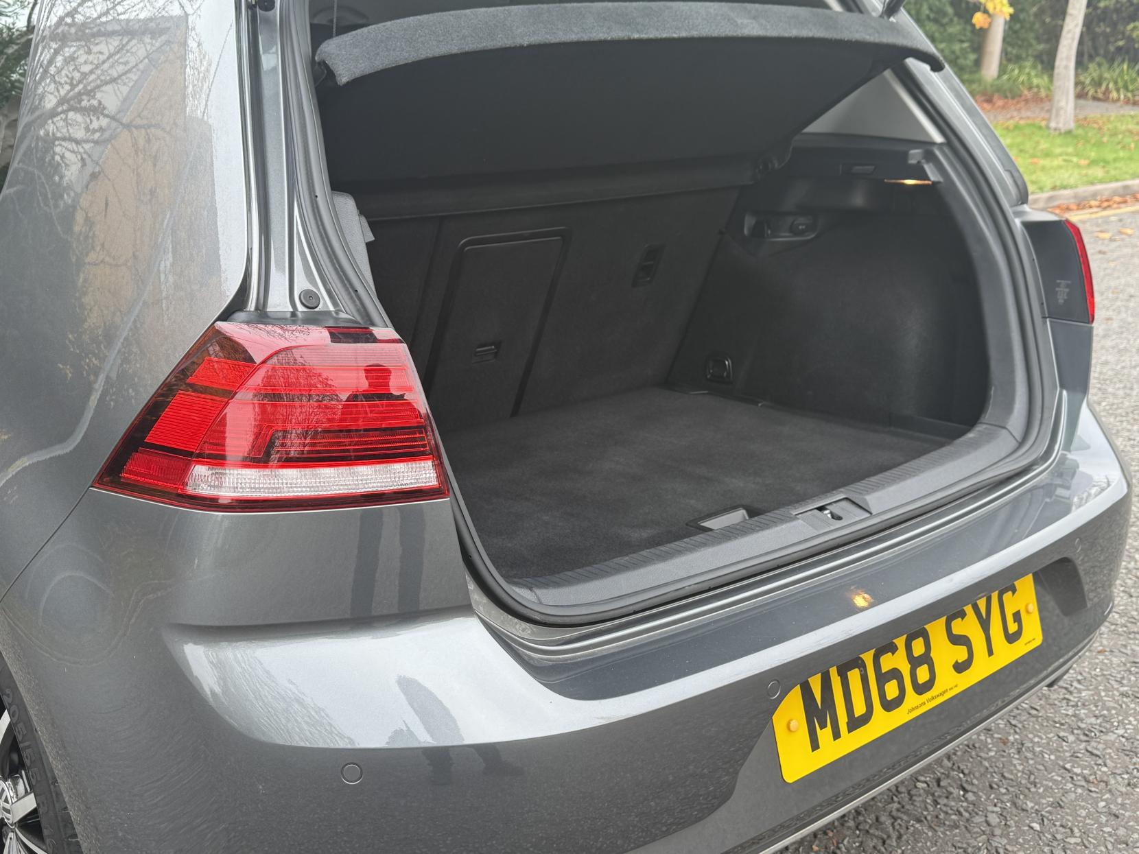 Volkswagen Golf 1.5 TSI EVO SE Nav Hatchback 5dr Petrol Manual Euro 6 (s/s) (130 ps)