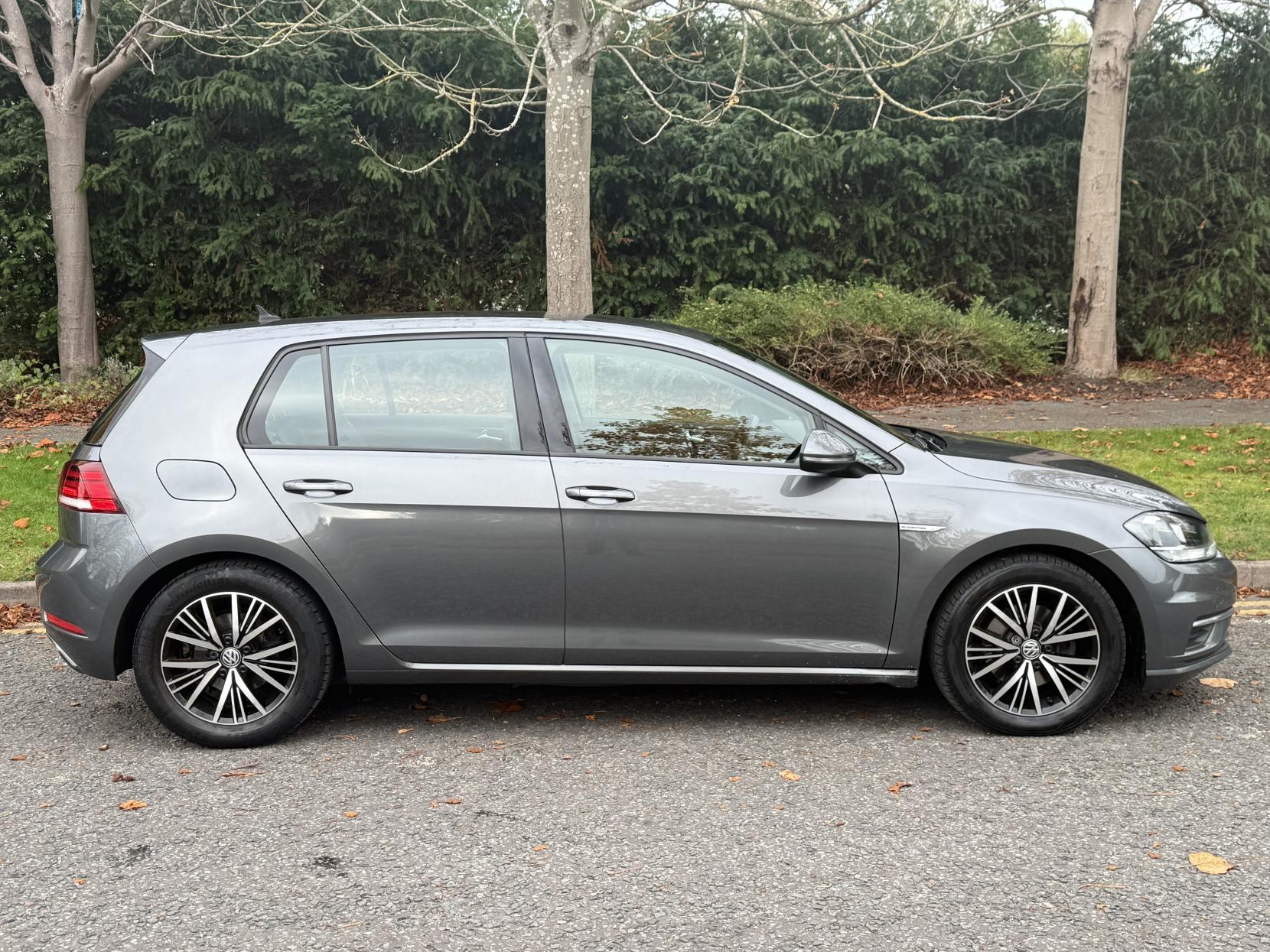 Volkswagen Golf 1.5 TSI EVO SE Nav Hatchback 5dr Petrol Manual Euro 6 (s/s) (130 ps)