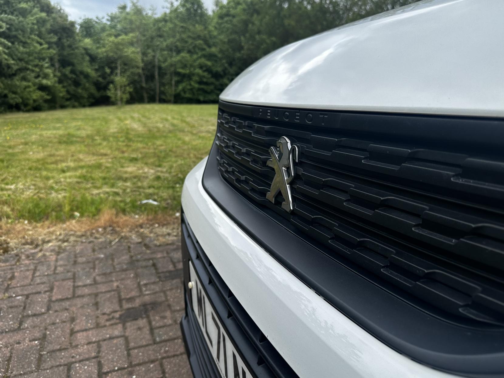 Peugeot Partner 1.5 BlueHDi 1000 Professional Premium Standard Panel Van 5dr Diesel Manual SWB Euro 6 (100 bhp)