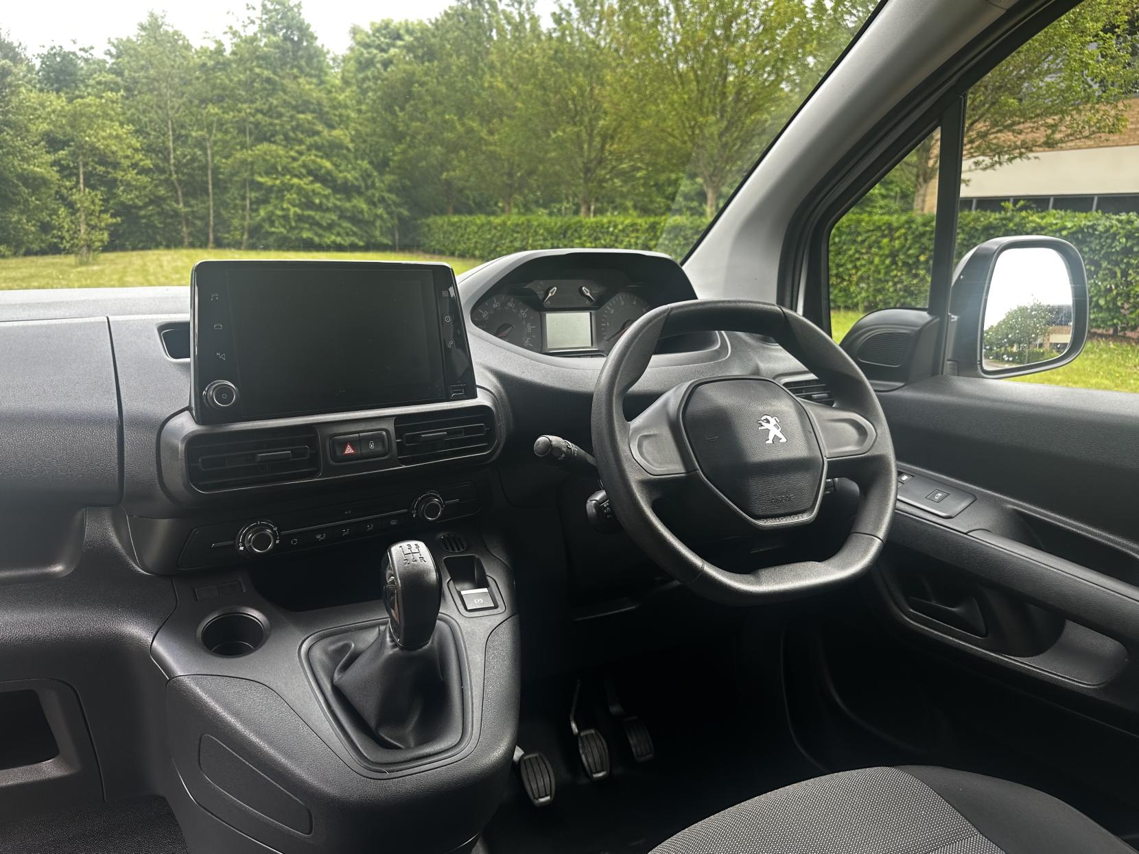 Peugeot Partner 1.5 BlueHDi 1000 Professional Premium Standard Panel Van 5dr Diesel Manual SWB Euro 6 (100 bhp)