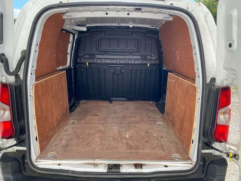 Peugeot Partner 1.5 BlueHDi 1000 Professional Premium Standard Panel Van 5dr Diesel Manual SWB Euro 6 (100 bhp)