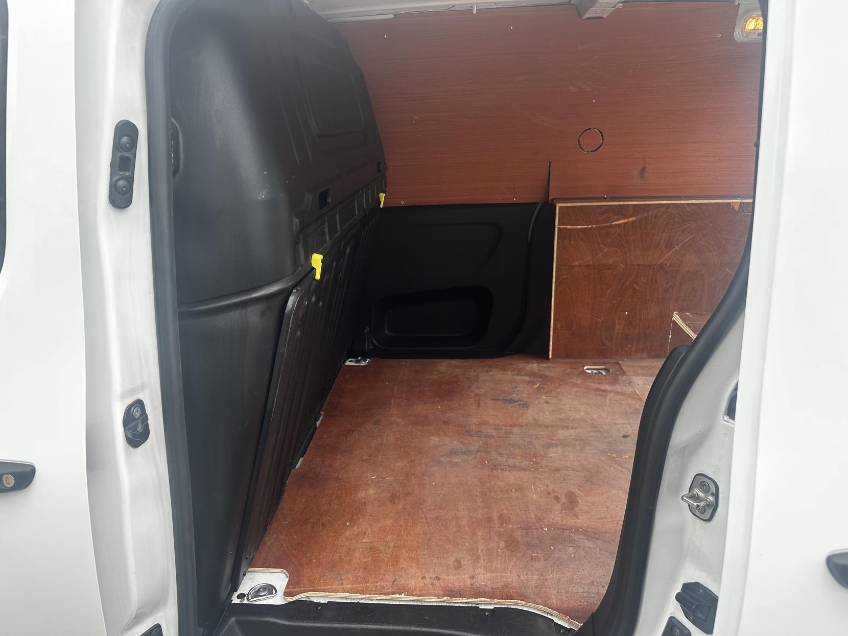 Peugeot Partner 1.5 BlueHDi 1000 Professional Premium Standard Panel Van 5dr Diesel Manual SWB Euro 6 (100 bhp)