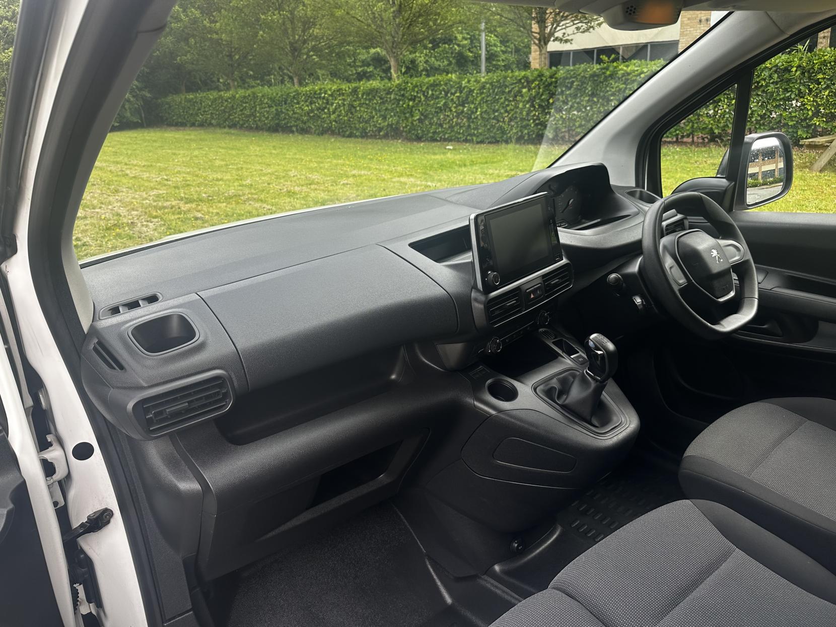 Peugeot Partner 1.5 BlueHDi 1000 Professional Premium Standard Panel Van 5dr Diesel Manual SWB Euro 6 (100 bhp)