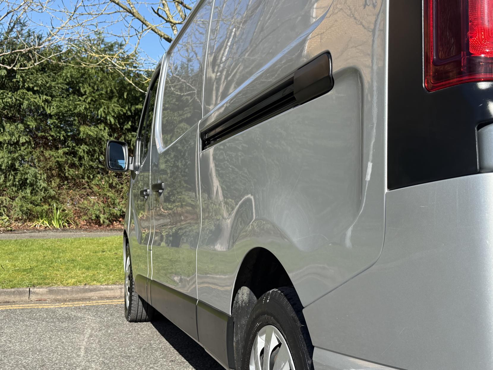 Vauxhall Vivaro 1.6 CDTi 2900 Sportive Panel Van 5dr Diesel Manual L2 H1 Euro 6 (120 ps)