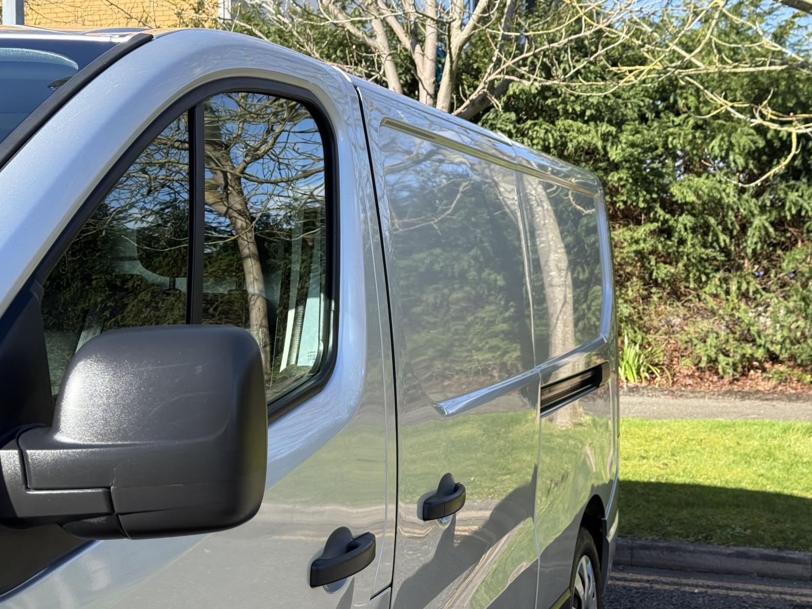 Vauxhall Vivaro 1.6 CDTi 2900 Sportive Panel Van 5dr Diesel Manual L2 H1 Euro 6 (120 ps)