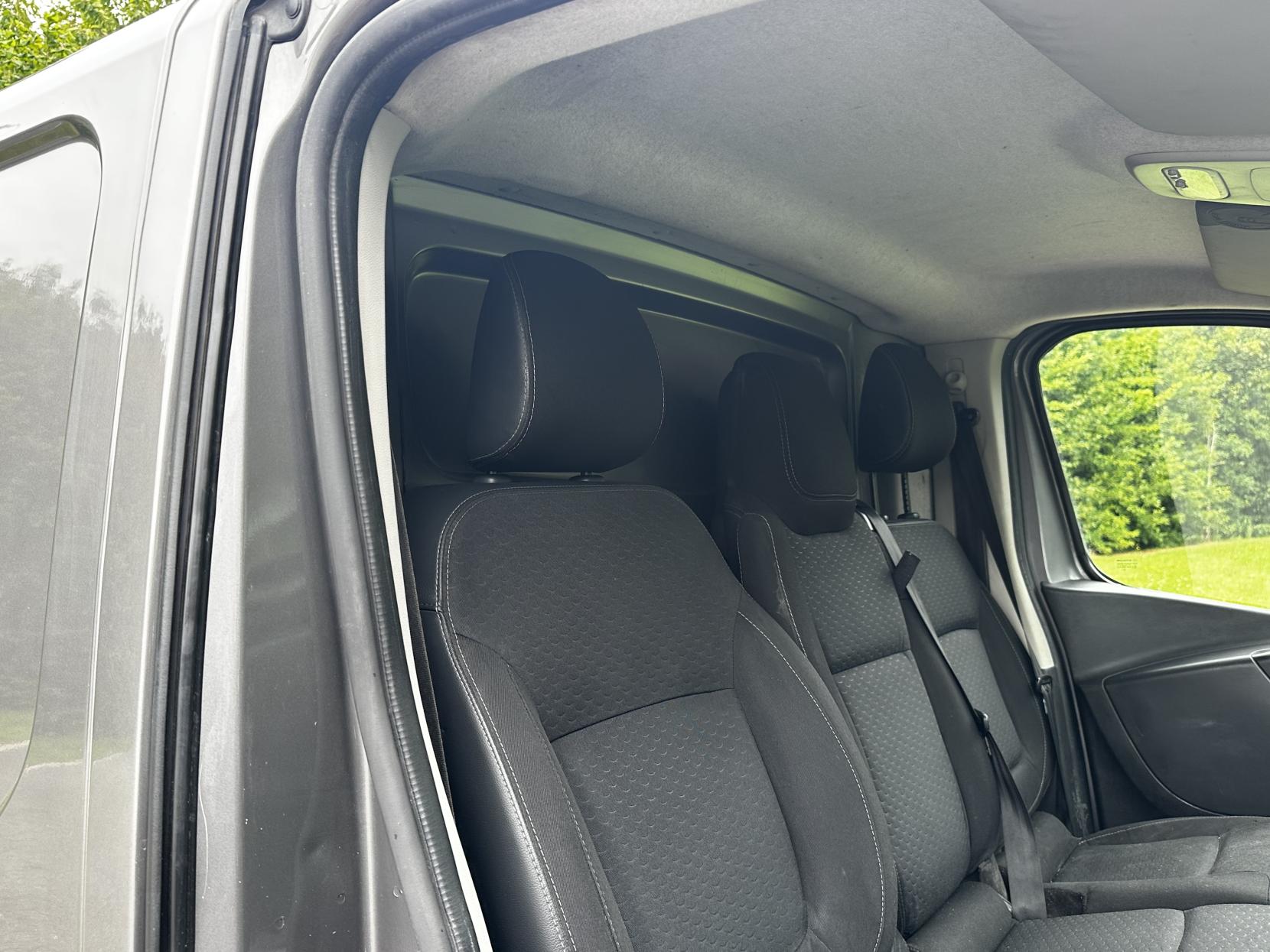 Vauxhall Vivaro 1.6 CDTi 2700 BiTurbo ecoTEC Sportive Panel Van 5dr Diesel Manual L1 H1 Euro 6 (s/s) (125 ps)