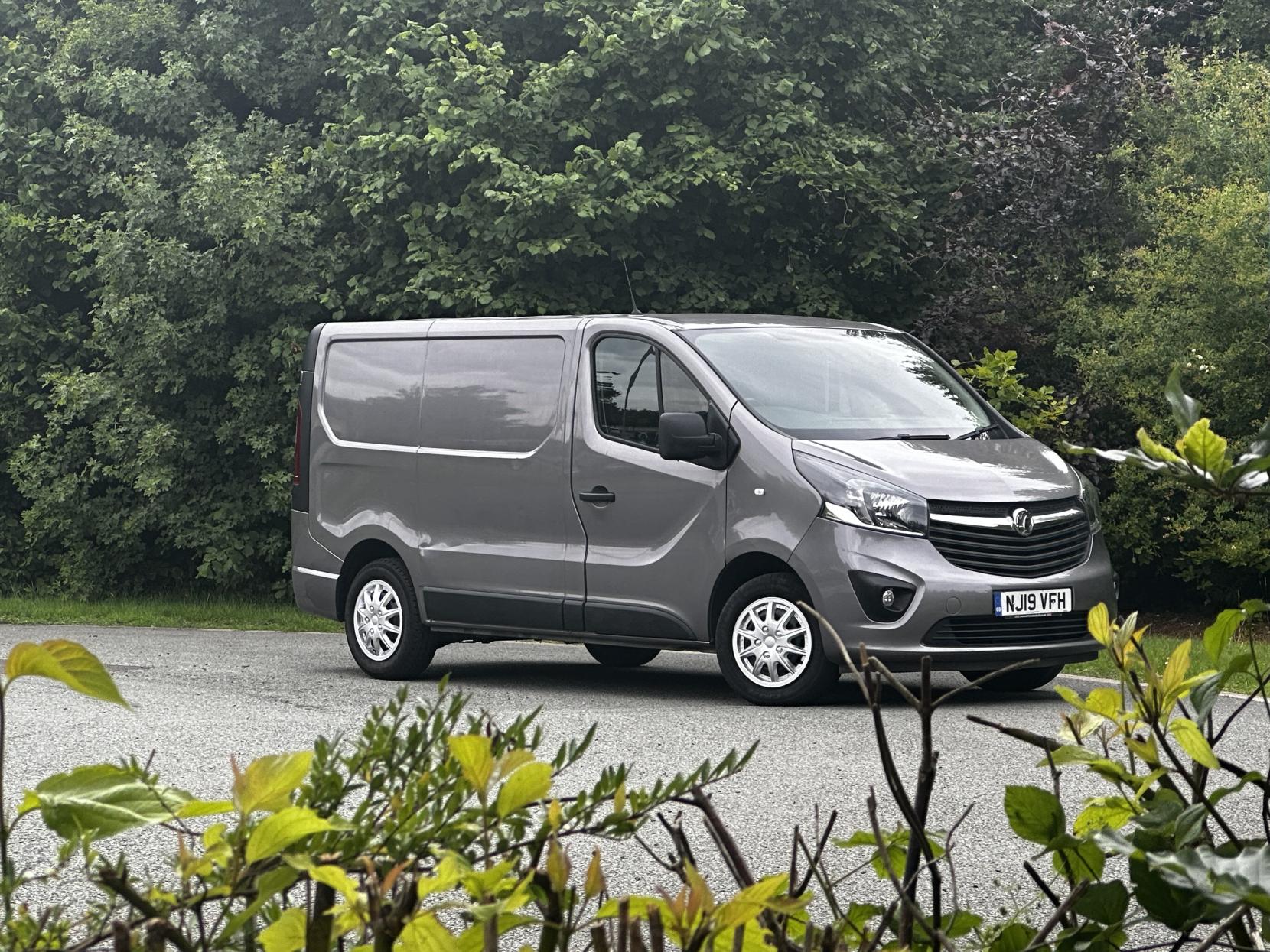 Vauxhall Vivaro 1.6 CDTi 2700 BiTurbo ecoTEC Sportive Panel Van 5dr Diesel Manual L1 H1 Euro 6 (s/s) (125 ps)