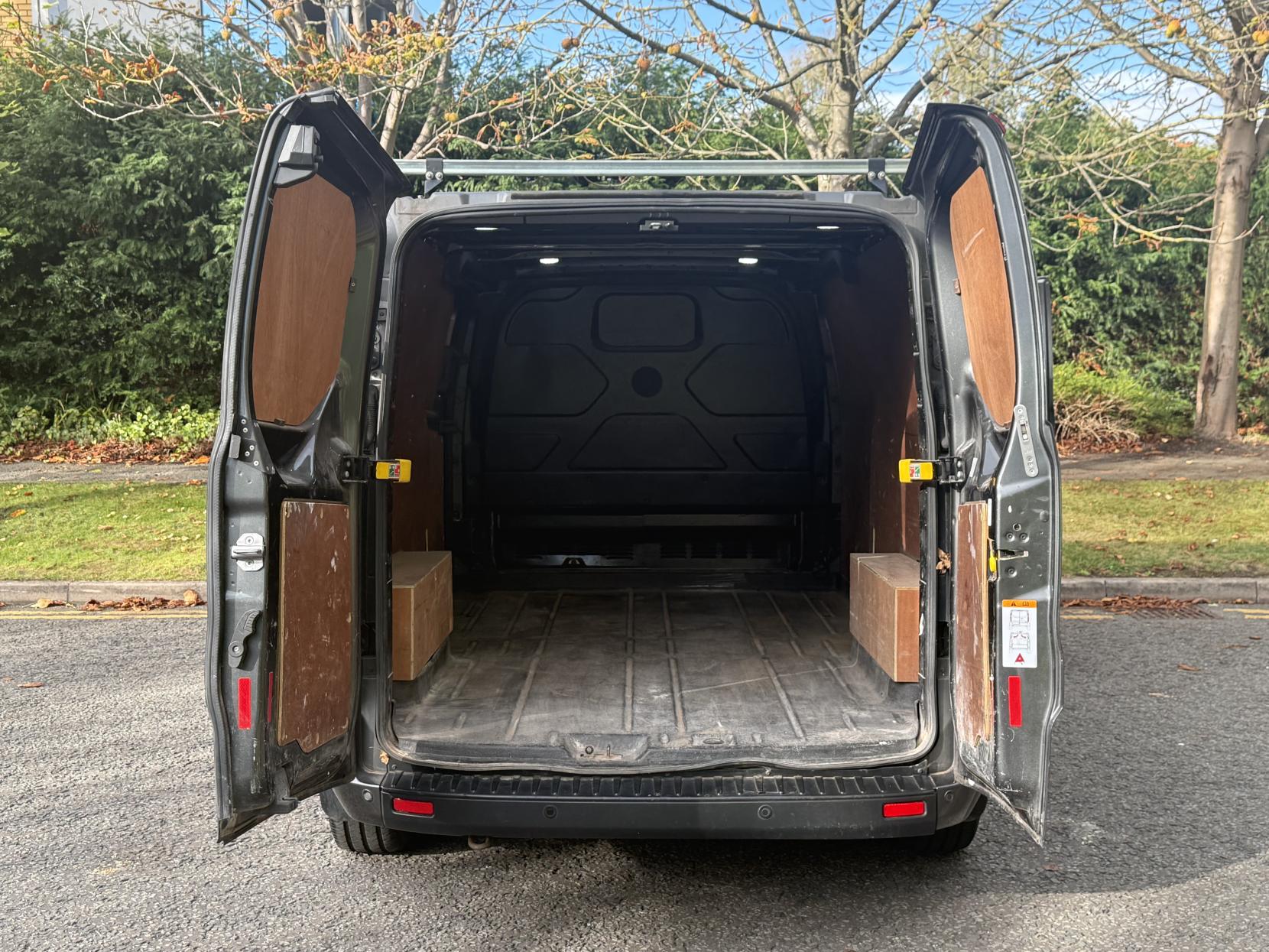 Ford Transit Custom 2.0 300 EcoBlue Trend Panel Van 5dr Diesel Manual L2 H1 Euro 6 (130 ps)