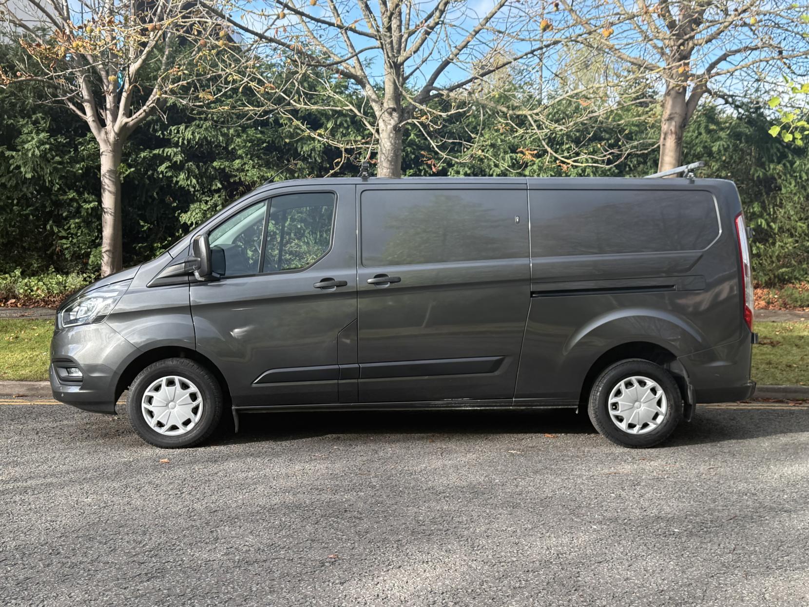 Ford Transit Custom 2.0 300 EcoBlue Trend Panel Van 5dr Diesel Manual L2 H1 Euro 6 (130 ps)