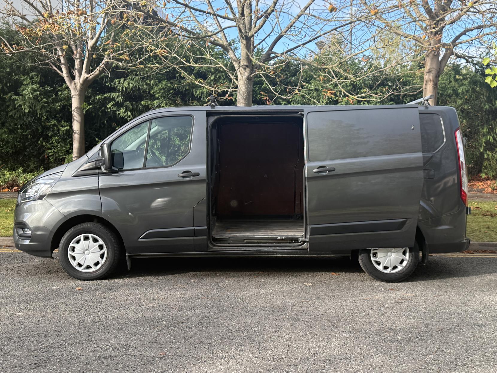 Ford Transit Custom 2.0 300 EcoBlue Trend Panel Van 5dr Diesel Manual L2 H1 Euro 6 (130 ps)