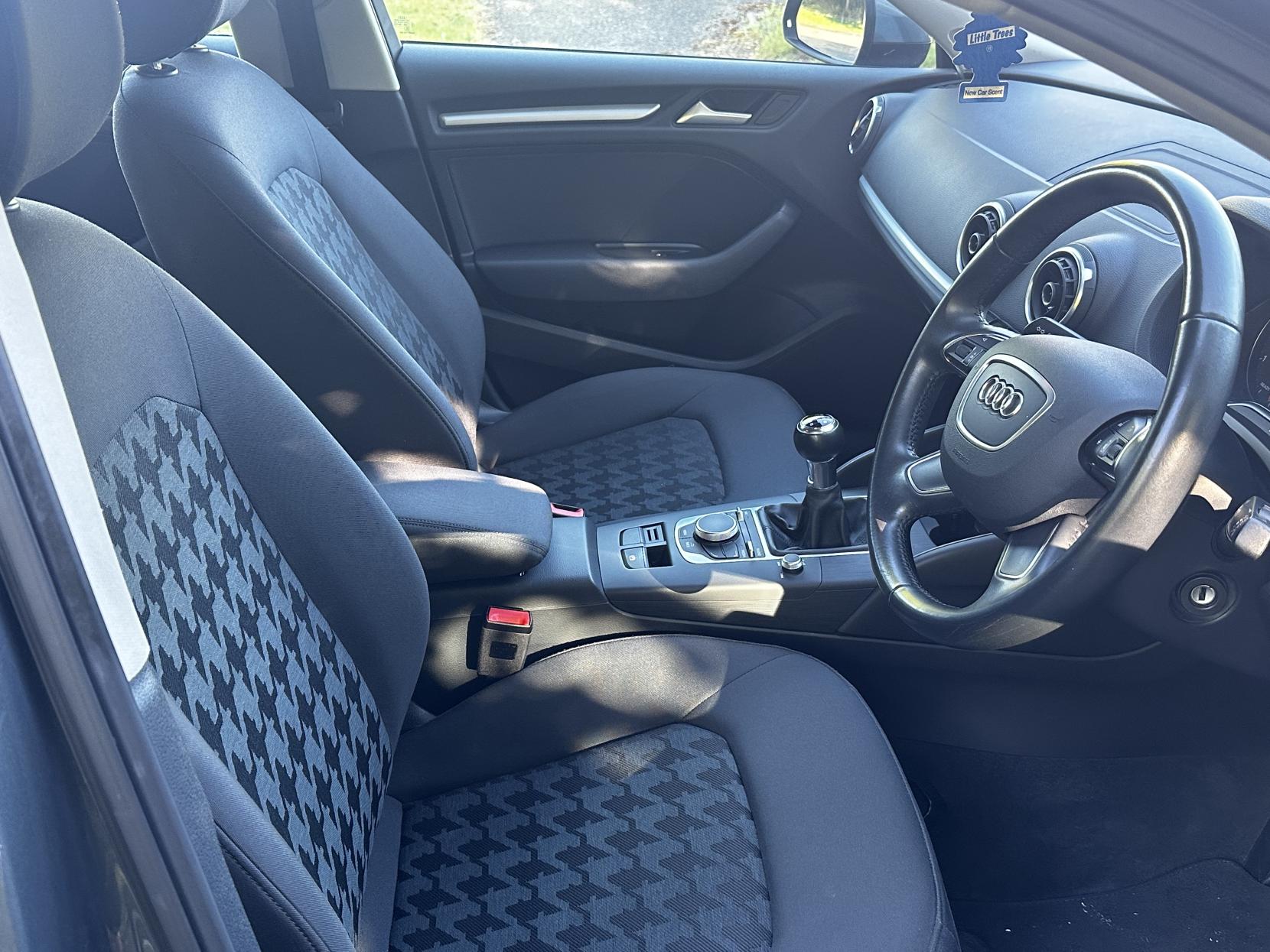 Audi A3 1.6 TDI ultra SE Technik Sportback 5dr Diesel Manual Euro 6 (s/s) (110 ps)