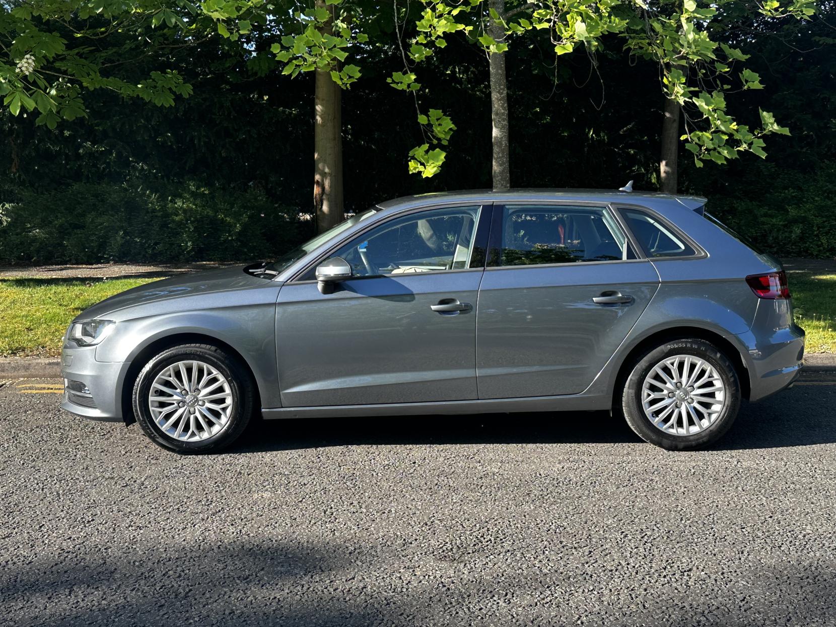 Audi A3 1.6 TDI ultra SE Technik Sportback 5dr Diesel Manual Euro 6 (s/s) (110 ps)