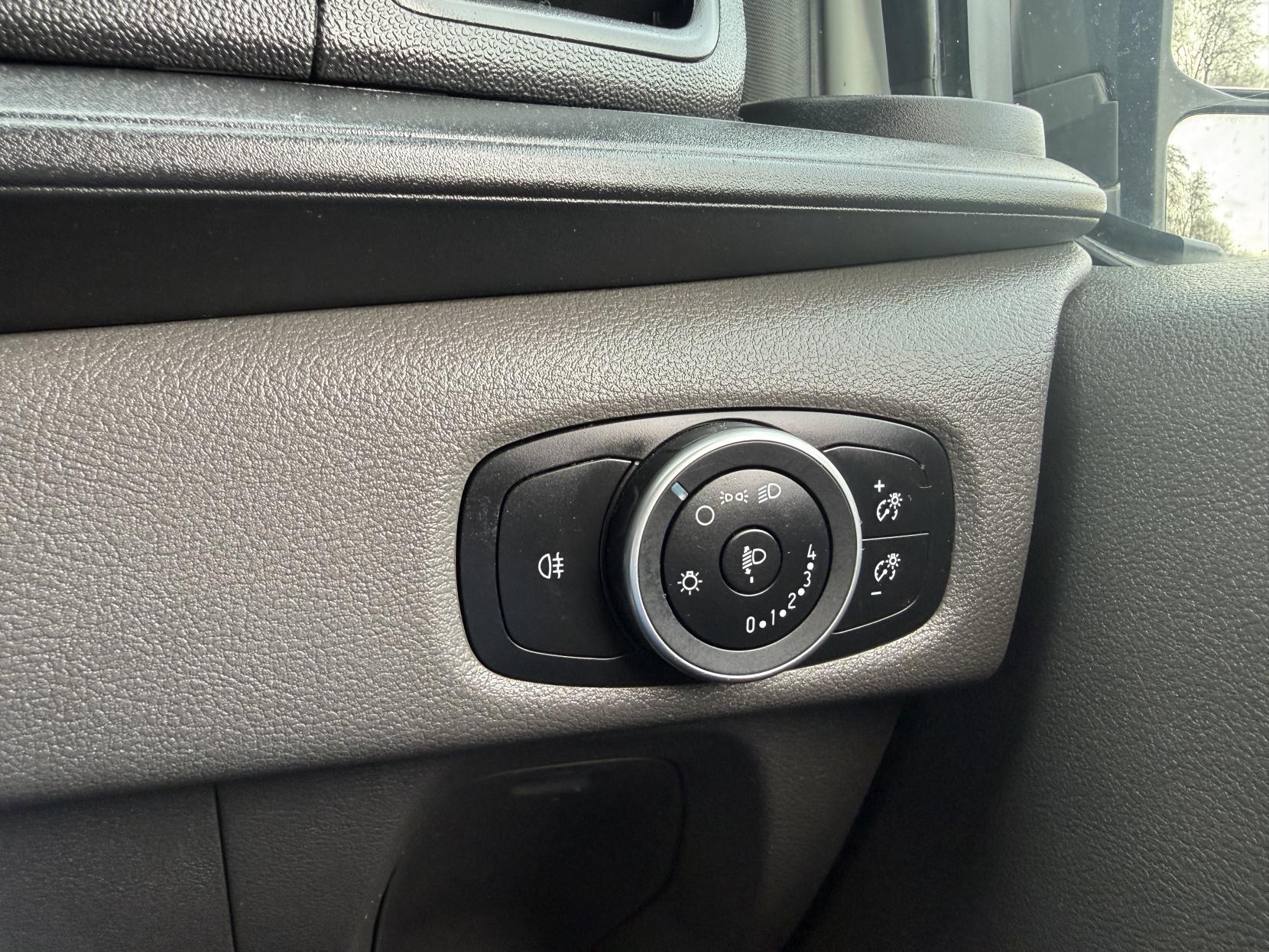 Ford Transit Custom 2.0 300 EcoBlue Leader Panel Van 5dr Diesel Manual L1 H1 Euro 6 (s/s) (130 ps)