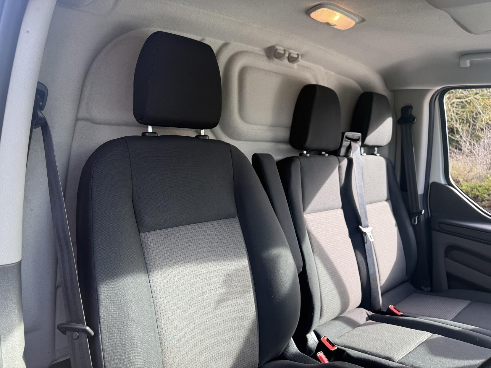 Ford Transit Custom 2.0 300 EcoBlue Leader Panel Van 5dr Diesel Manual L1 H1 Euro 6 (s/s) (130 ps)