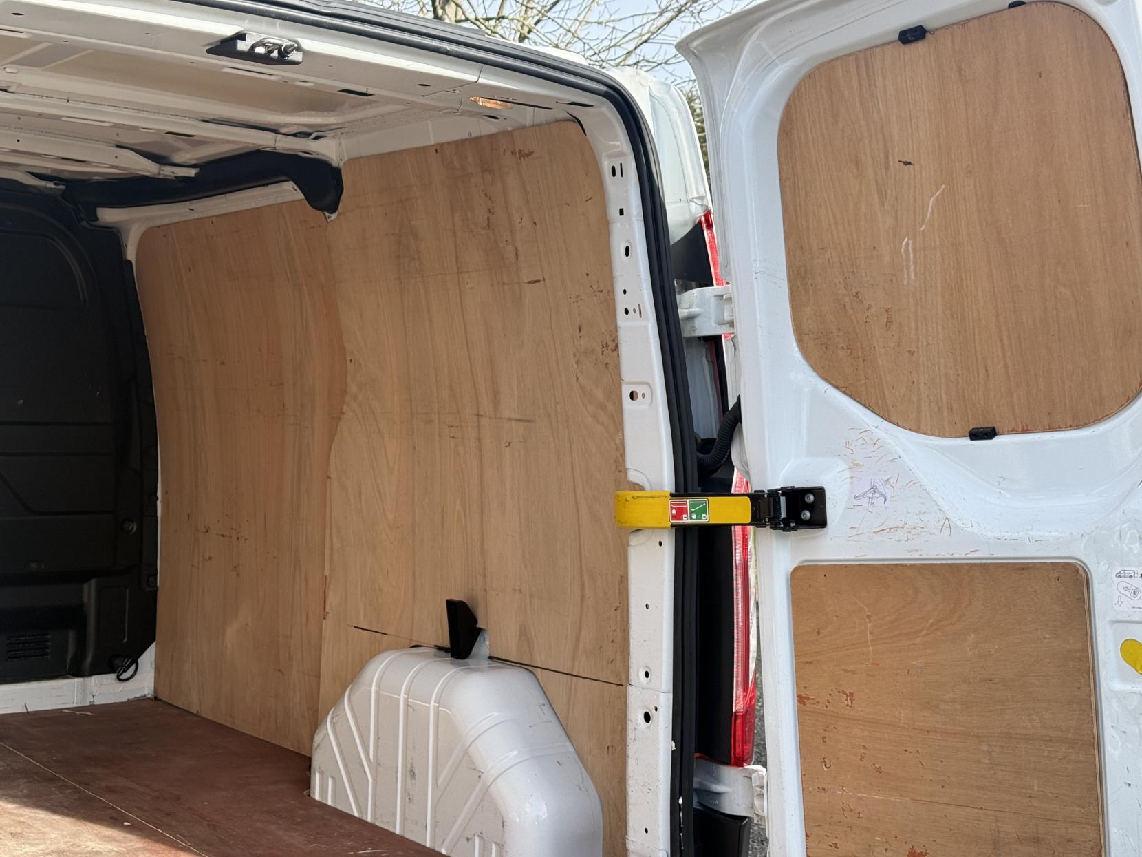 Ford Transit Custom 2.0 300 EcoBlue Leader Panel Van 5dr Diesel Manual L1 H1 Euro 6 (s/s) (130 ps)