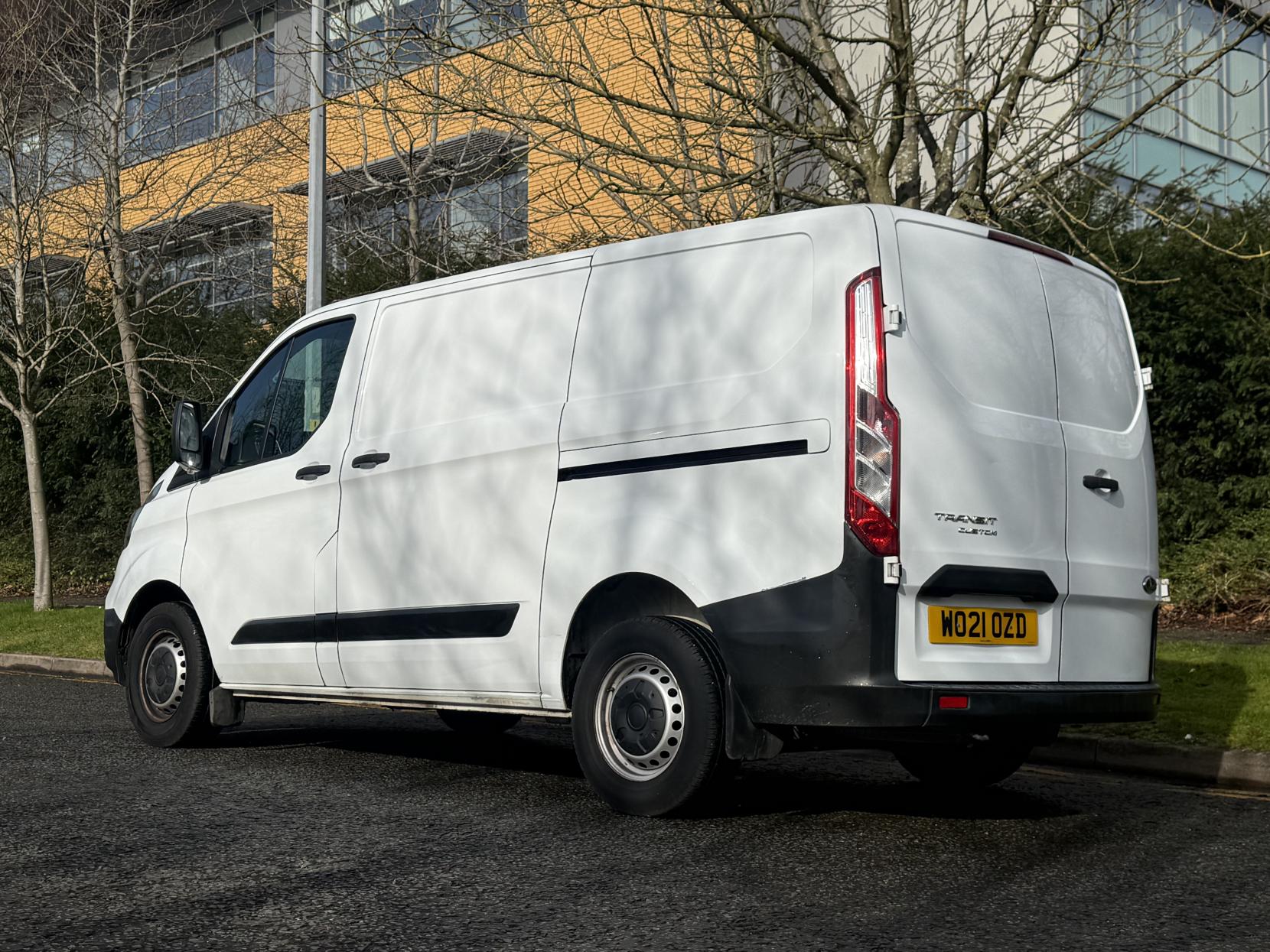 Ford Transit Custom 2.0 300 EcoBlue Leader Panel Van 5dr Diesel Manual L1 H1 Euro 6 (s/s) (130 ps)