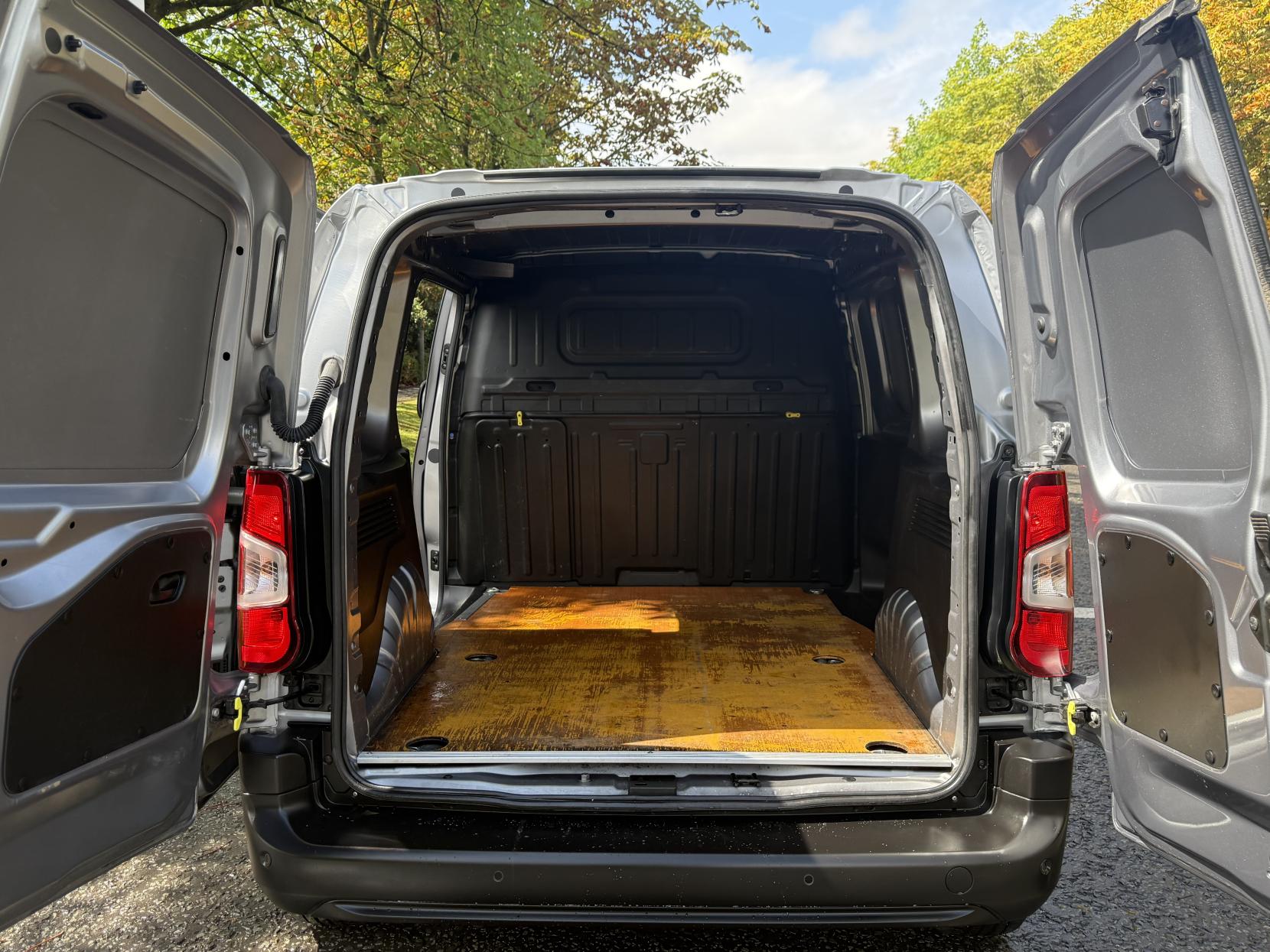 Citroen Berlingo 1.5 BlueHDi 1000 Enterprise M Pro Panel Van 5dr Diesel Manual SWB Euro 6 (s/s) (100 ps)