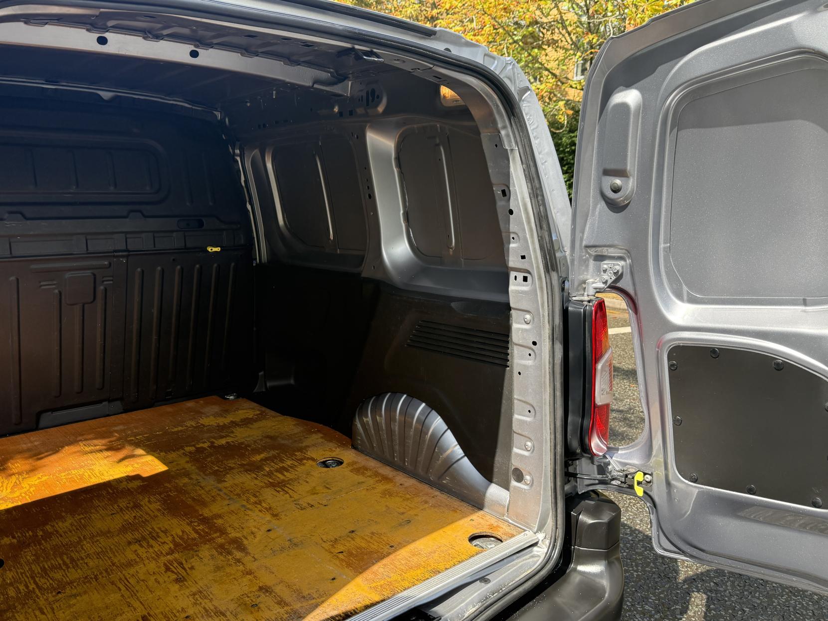 Citroen Berlingo 1.5 BlueHDi 1000 Enterprise M Pro Panel Van 5dr Diesel Manual SWB Euro 6 (s/s) (100 ps)