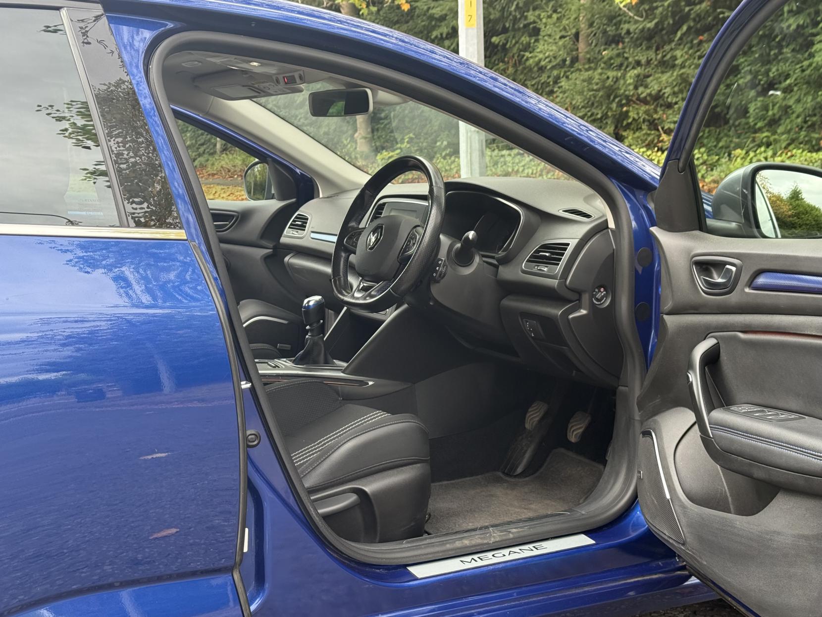 Renault Megane 1.3 TCe GT Line Hatchback 5dr Petrol Manual Euro 6 (s/s) (140 ps)
