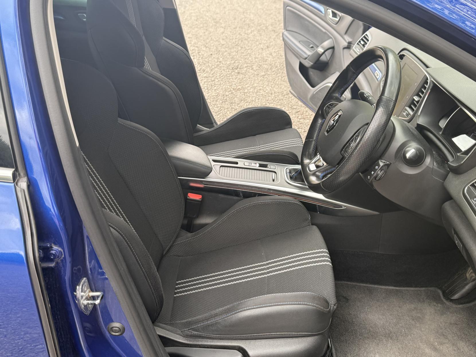 Renault Megane 1.3 TCe GT Line Hatchback 5dr Petrol Manual Euro 6 (s/s) (140 ps)