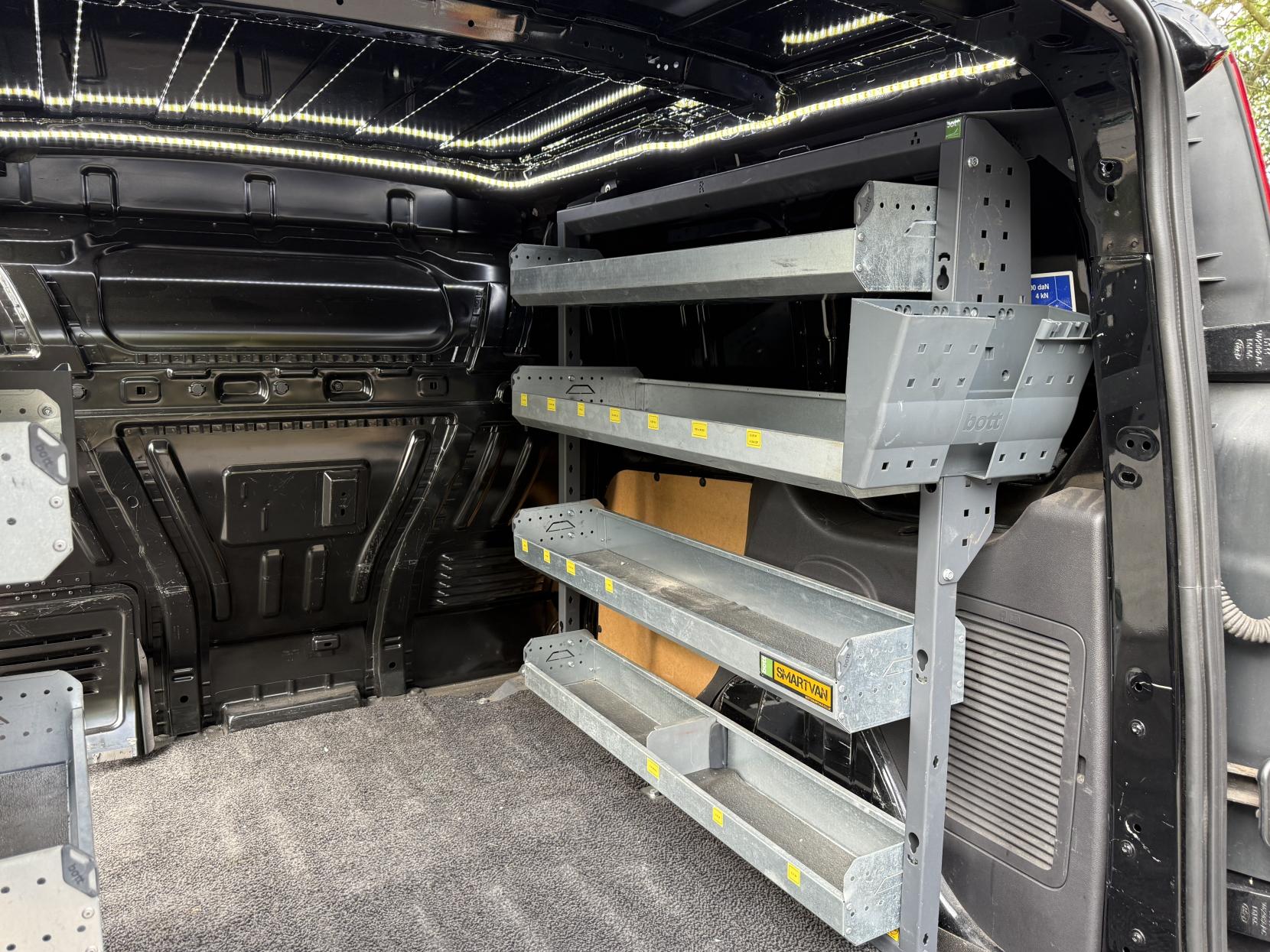 Ford Transit Connect 1.6 TDCi 200 Limited Panel Van 4dr Diesel Manual L1 H1 (124 g/km, 113 bhp)