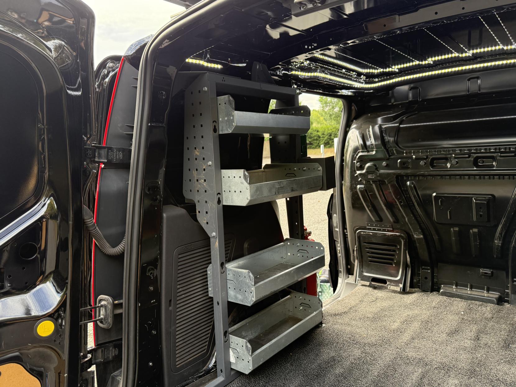 Ford Transit Connect 1.6 TDCi 200 Limited Panel Van 4dr Diesel Manual L1 H1 (124 g/km, 113 bhp)