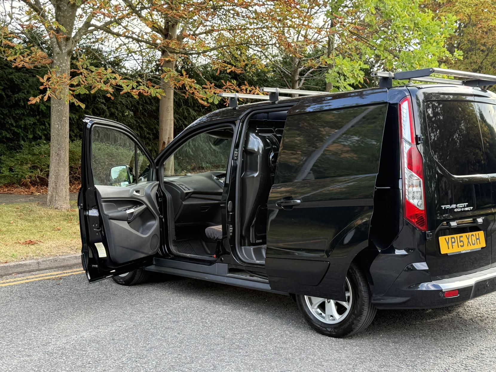 Ford Transit Connect 1.6 TDCi 200 Limited Panel Van 4dr Diesel Manual L1 H1 (124 g/km, 113 bhp)