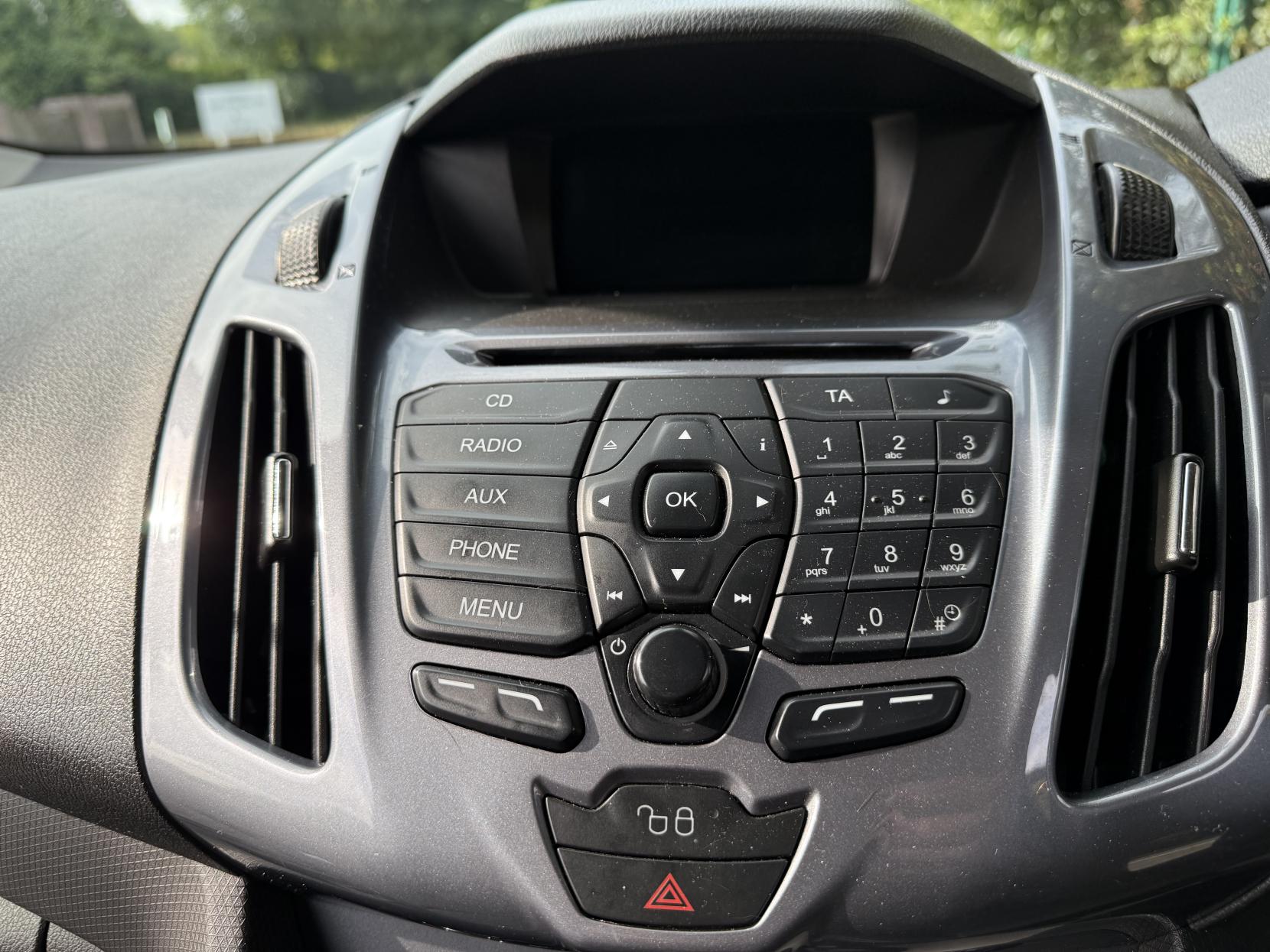 Ford Transit Connect 1.6 TDCi 200 Limited Panel Van 4dr Diesel Manual L1 H1 (124 g/km, 113 bhp)
