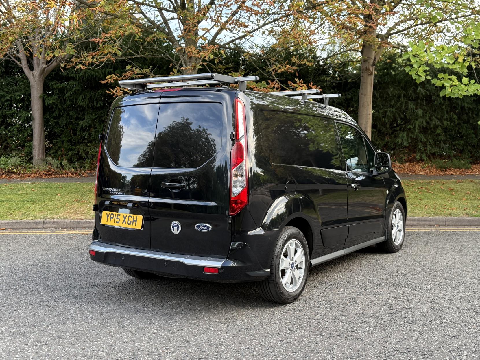 Ford Transit Connect 1.6 TDCi 200 Limited Panel Van 4dr Diesel Manual L1 H1 (124 g/km, 113 bhp)