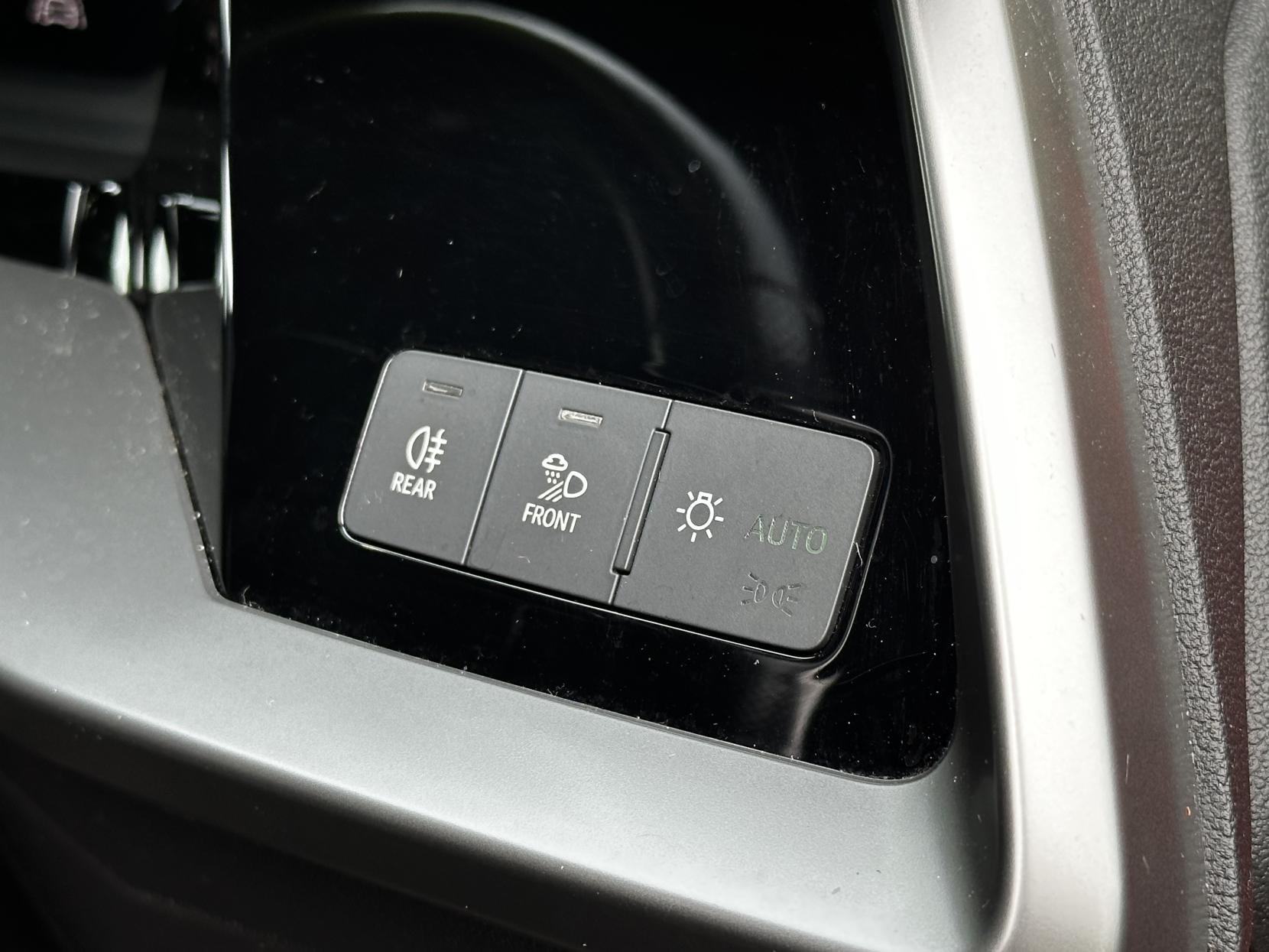 Audi A3 1.0 TFSI 30 S line Saloon 4dr Petrol Manual Euro 6 (s/s) (110 ps)