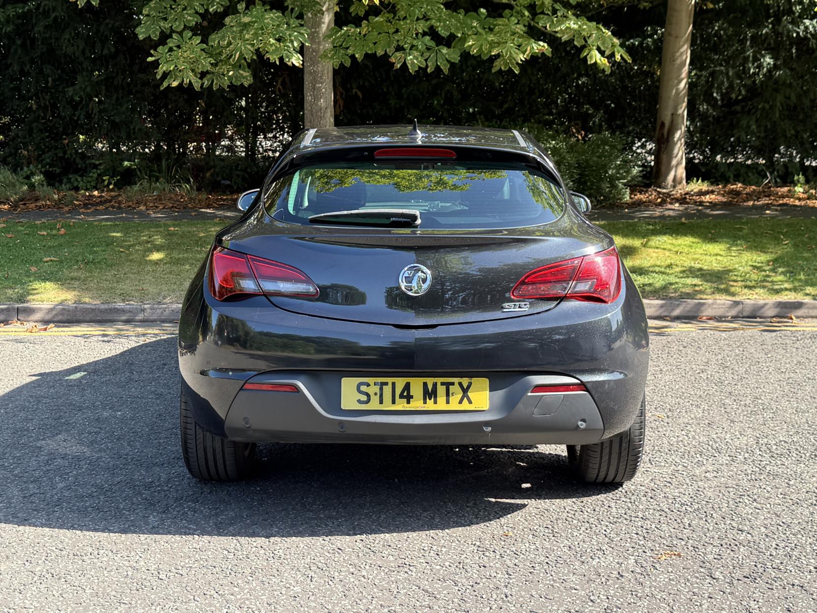 Vauxhall Astra GTC 1.7 CDTi ecoFLEX 109g SRi Coupe 3dr Diesel Manual Euro 5 (s/s) (110 ps)