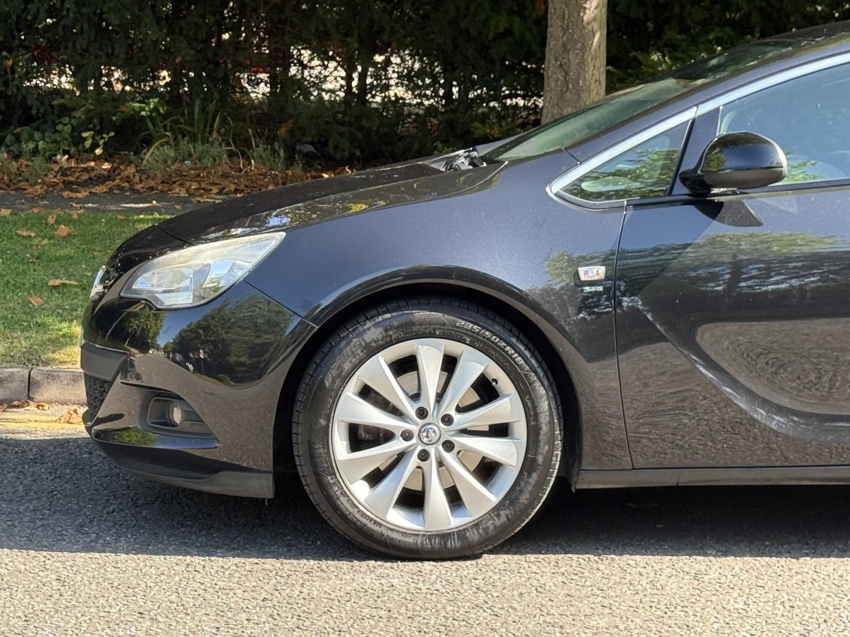Vauxhall Astra GTC 1.7 CDTi ecoFLEX 109g SRi Coupe 3dr Diesel Manual Euro 5 (s/s) (110 ps)