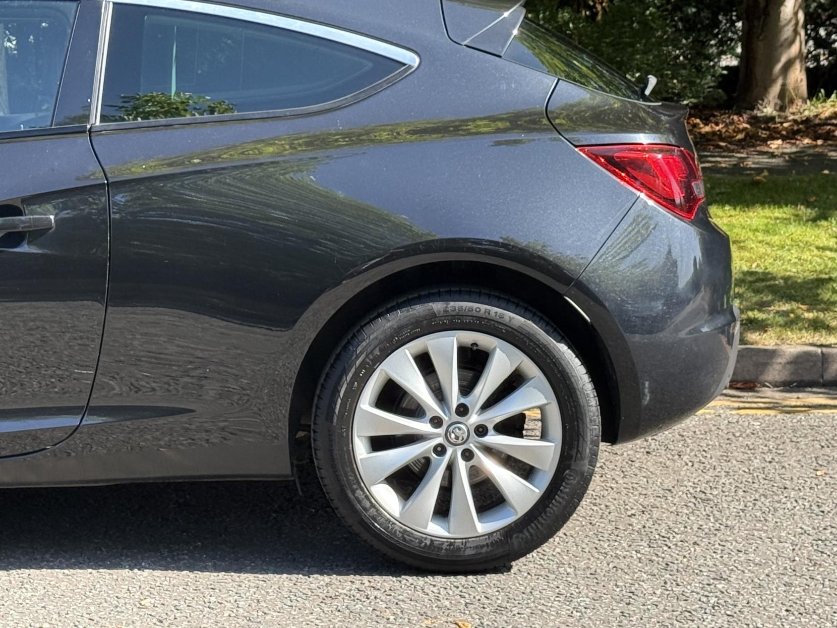 Vauxhall Astra GTC 1.7 CDTi ecoFLEX 109g SRi Coupe 3dr Diesel Manual Euro 5 (s/s) (110 ps)
