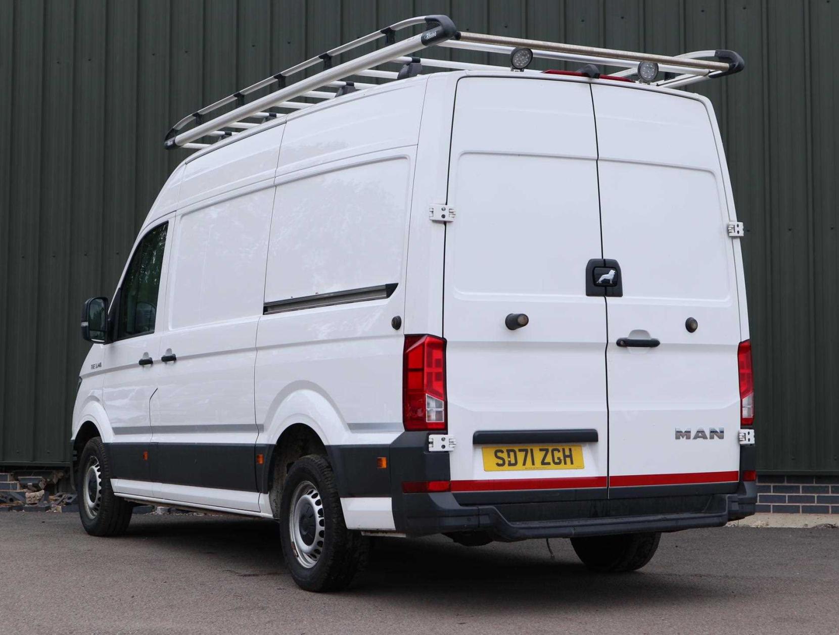 MAN TGE 2.0 3140d Panel Van 5dr Diesel Manual RWD Standard Medium Roof Euro 6 (s/s) (140 ps)
