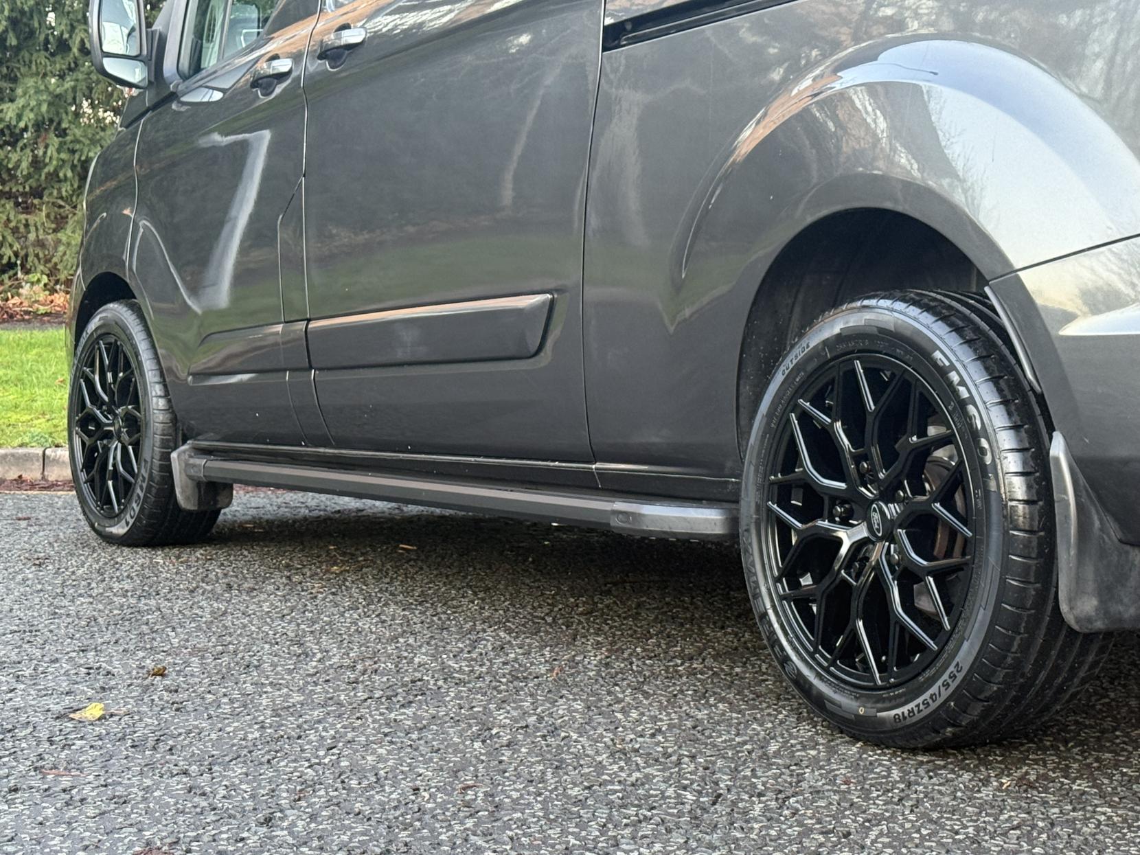 Ford Transit Custom 2.0 300 EcoBlue Limited Panel Van 5dr Diesel Auto L2 H1 Euro 6 (s/s) (170 ps)