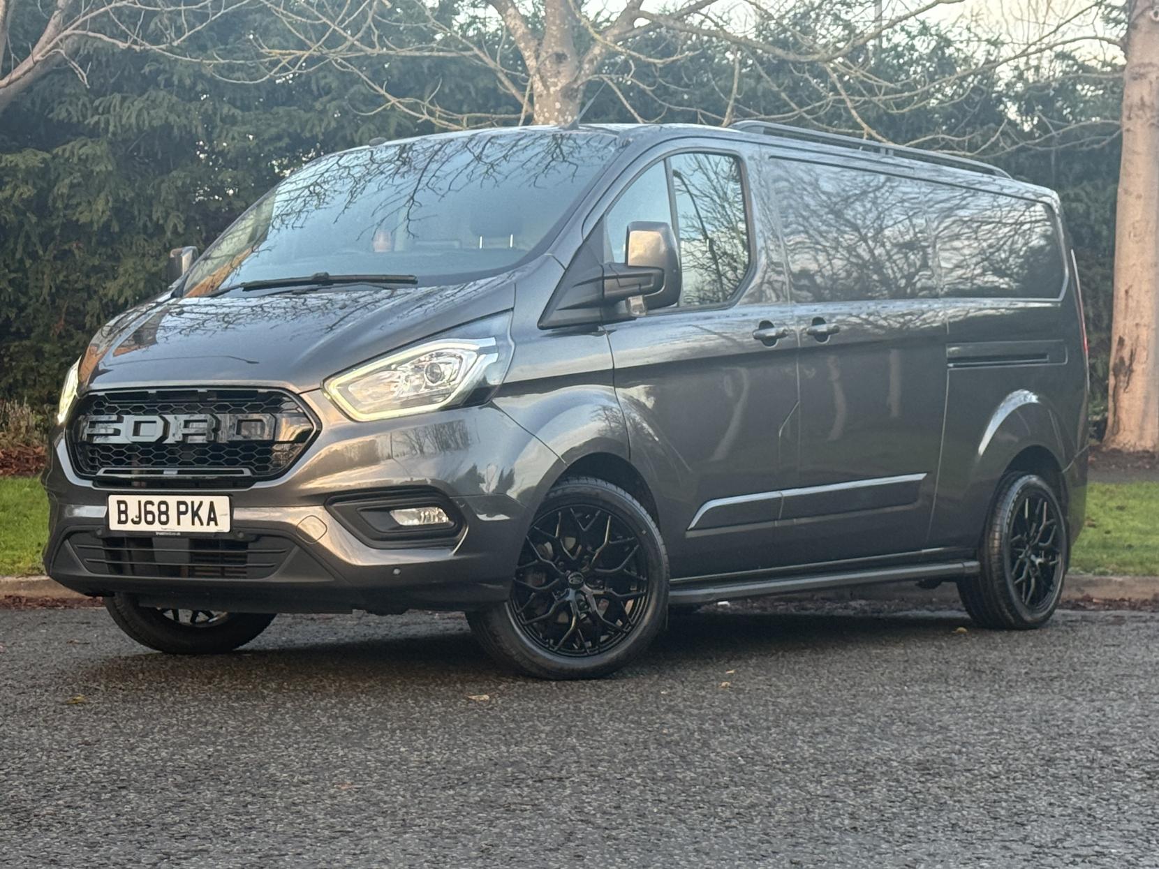 Ford Transit Custom 2.0 300 EcoBlue Limited Panel Van 5dr Diesel Auto L2 H1 Euro 6 (s/s) (170 ps)