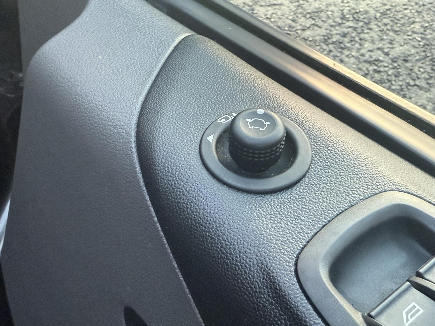 Ford Transit Custom 2.0 300 EcoBlue Limited Panel Van 5dr Diesel Auto L2 H1 Euro 6 (s/s) (170 ps)