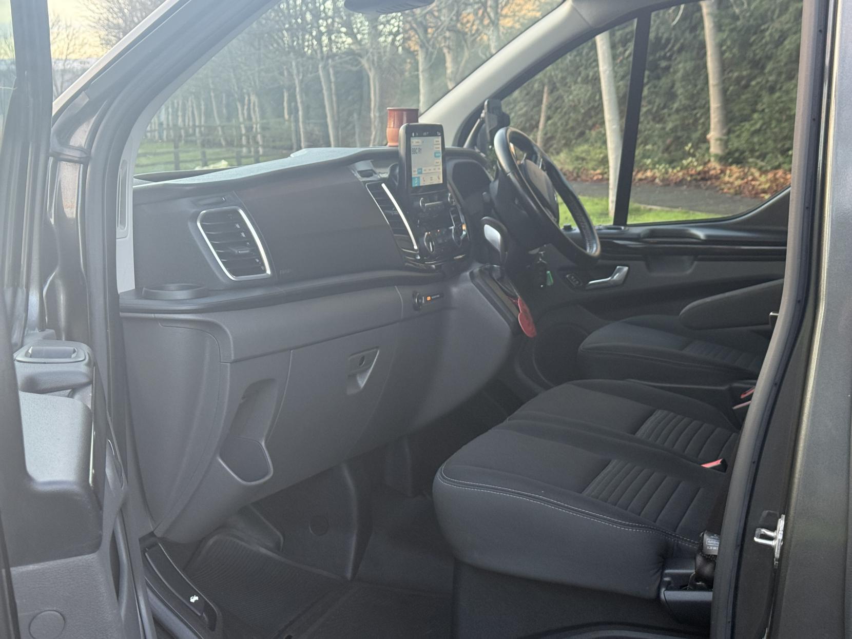 Ford Transit Custom 2.0 300 EcoBlue Limited Panel Van 5dr Diesel Auto L2 H1 Euro 6 (s/s) (170 ps)