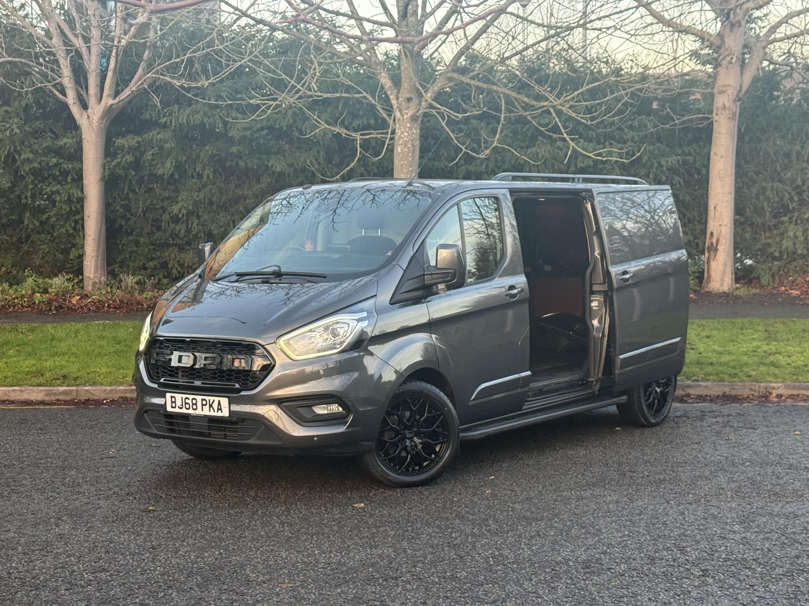 Ford Transit Custom 2.0 300 EcoBlue Limited Panel Van 5dr Diesel Auto L2 H1 Euro 6 (s/s) (170 ps)